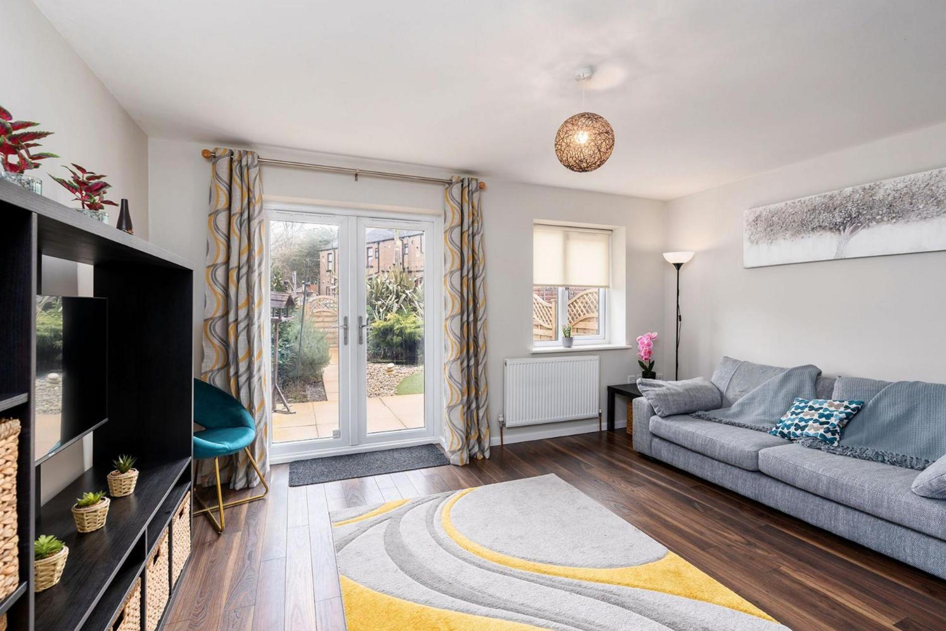 Stunning 3 Bedroom Home Hillsborough Sheffield view 5