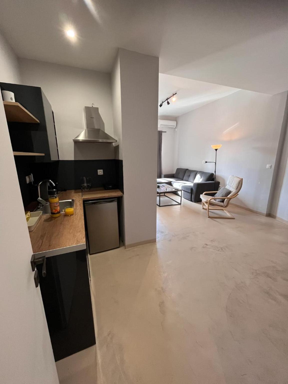 Omega54 City Suites Athens Central Business District