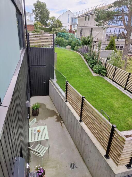 Modern and comfortable apartment in attractive neighborhood