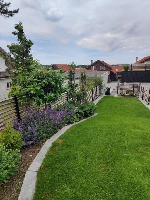 Modern and comfortable apartment in attractive neighborhood