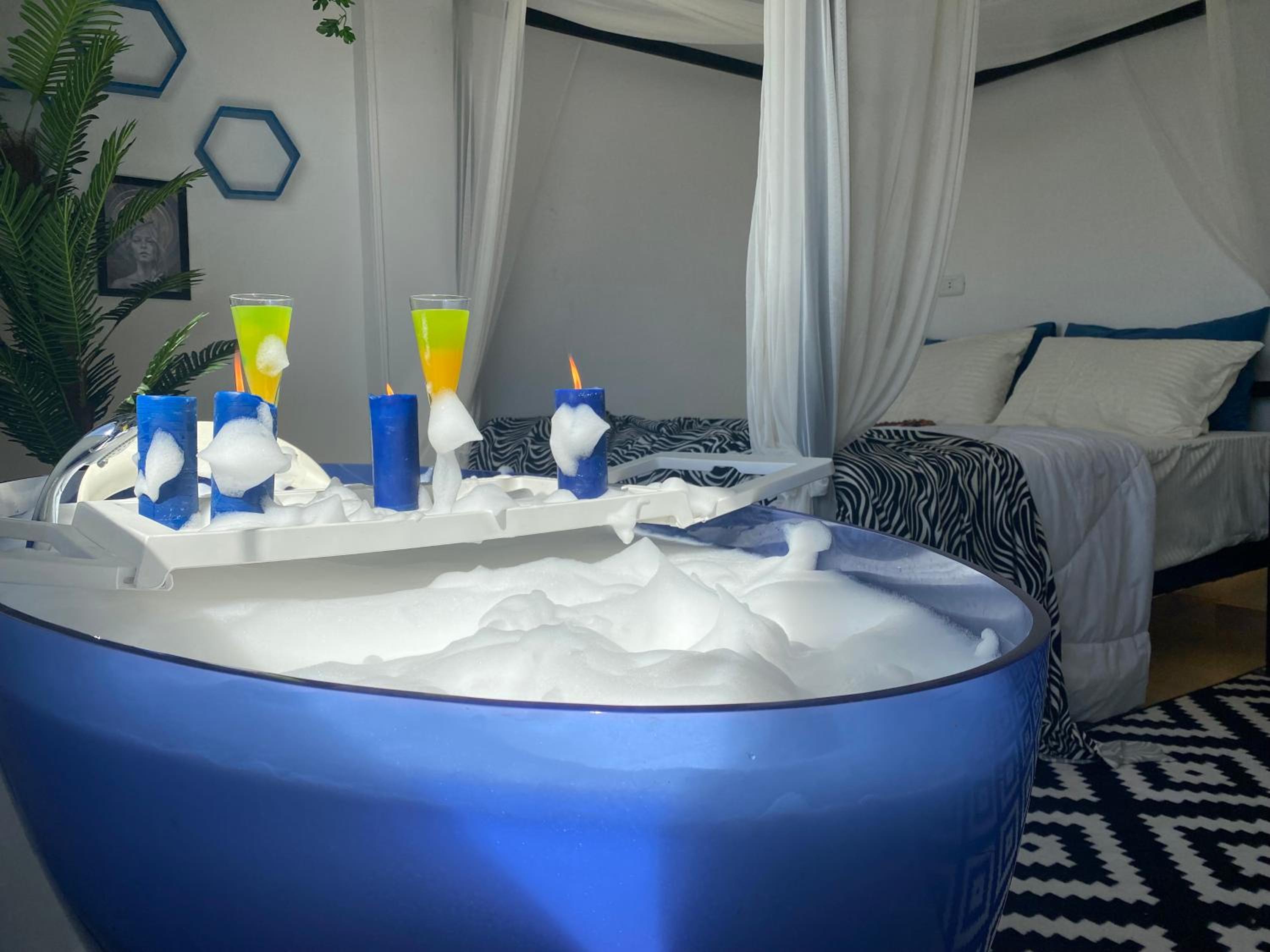 Jacuzzi pyramids view