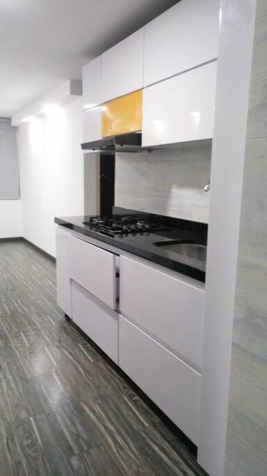 Apartamento Embajada Americana Centro