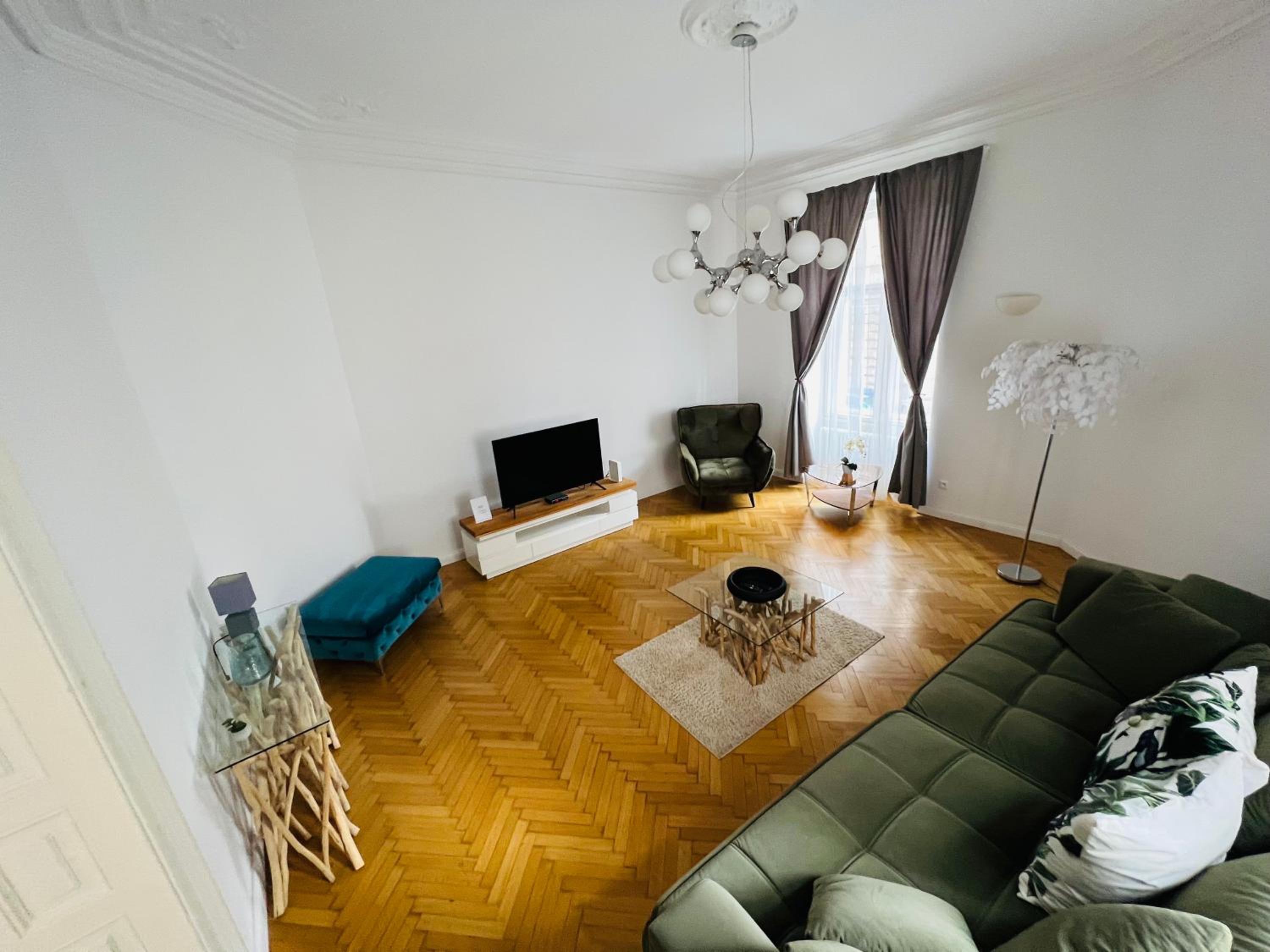 Beautiful condo at the Old Town view 3