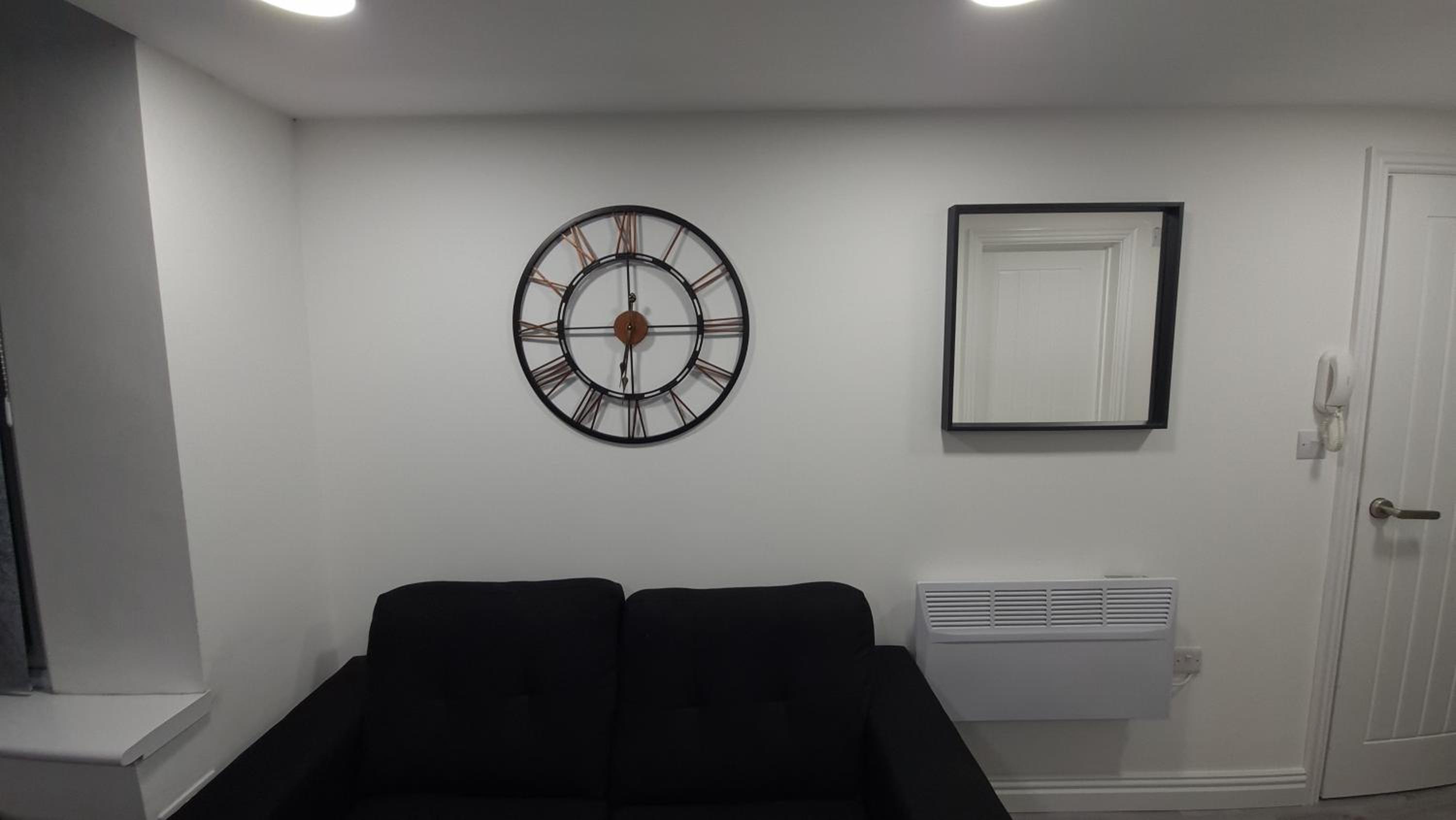 Apartment in St Denys view 3
