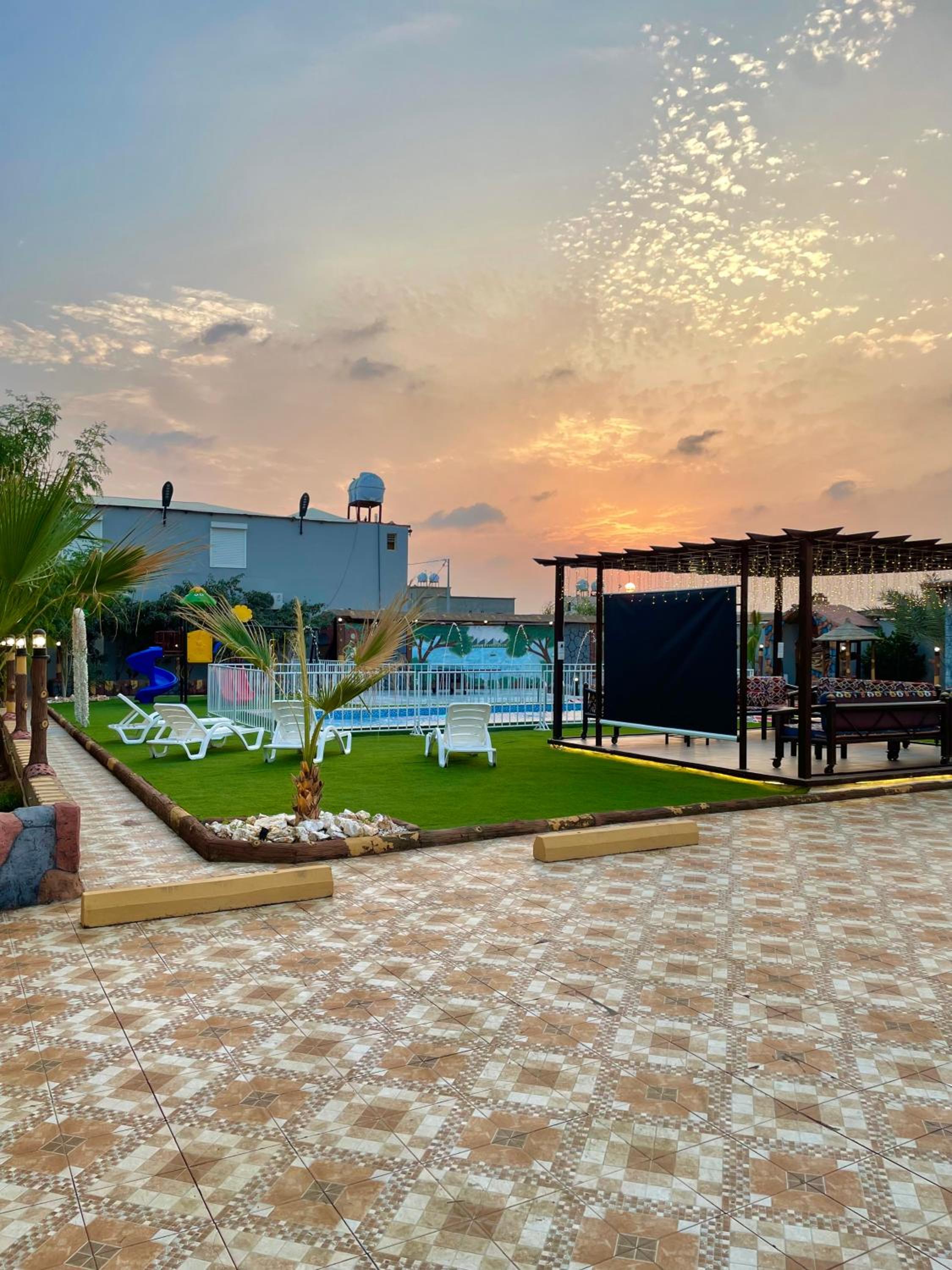 شاليه الجوهرة الدرب