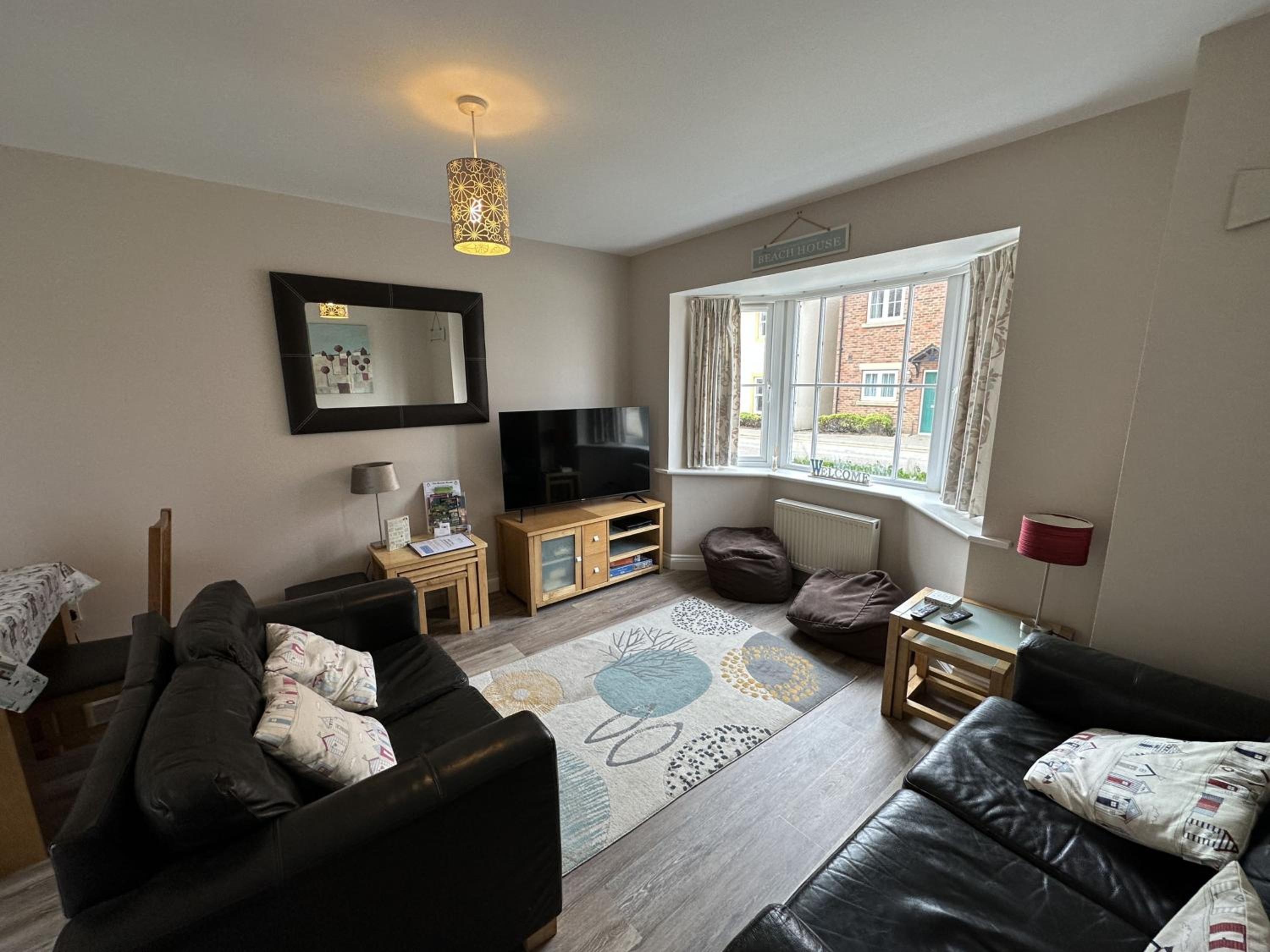 Newts Place Cottage - Part of the The Bay Filey Holiday Village with pool, gym and direct beach access, pub, restaurant, tennis and meadows walks view 2