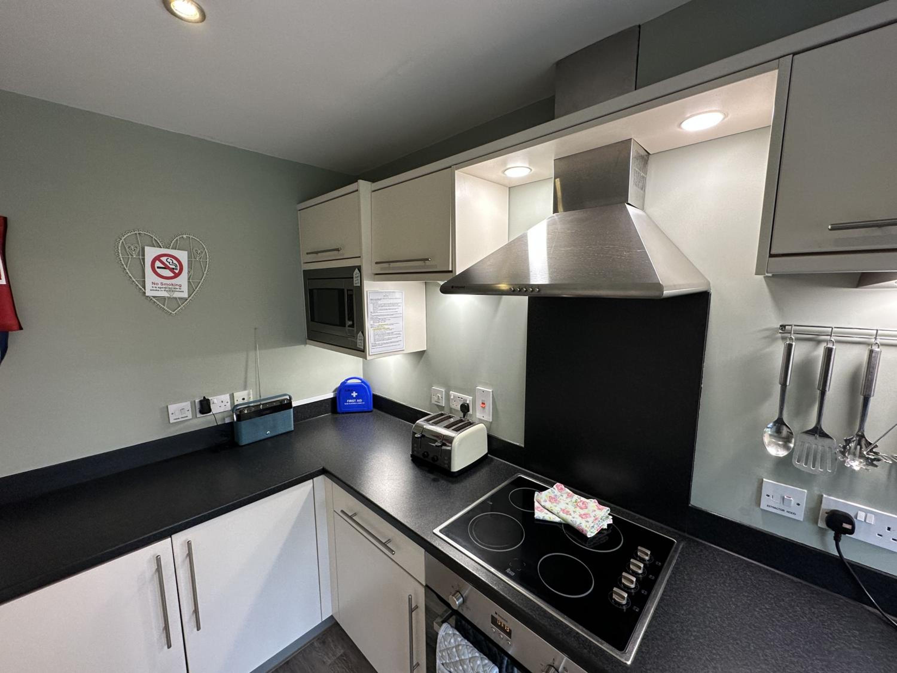 Newts Place Cottage - Part of the The Bay Filey Holiday Village with pool, gym and direct beach access, pub, restaurant, tennis and meadows walks view 5