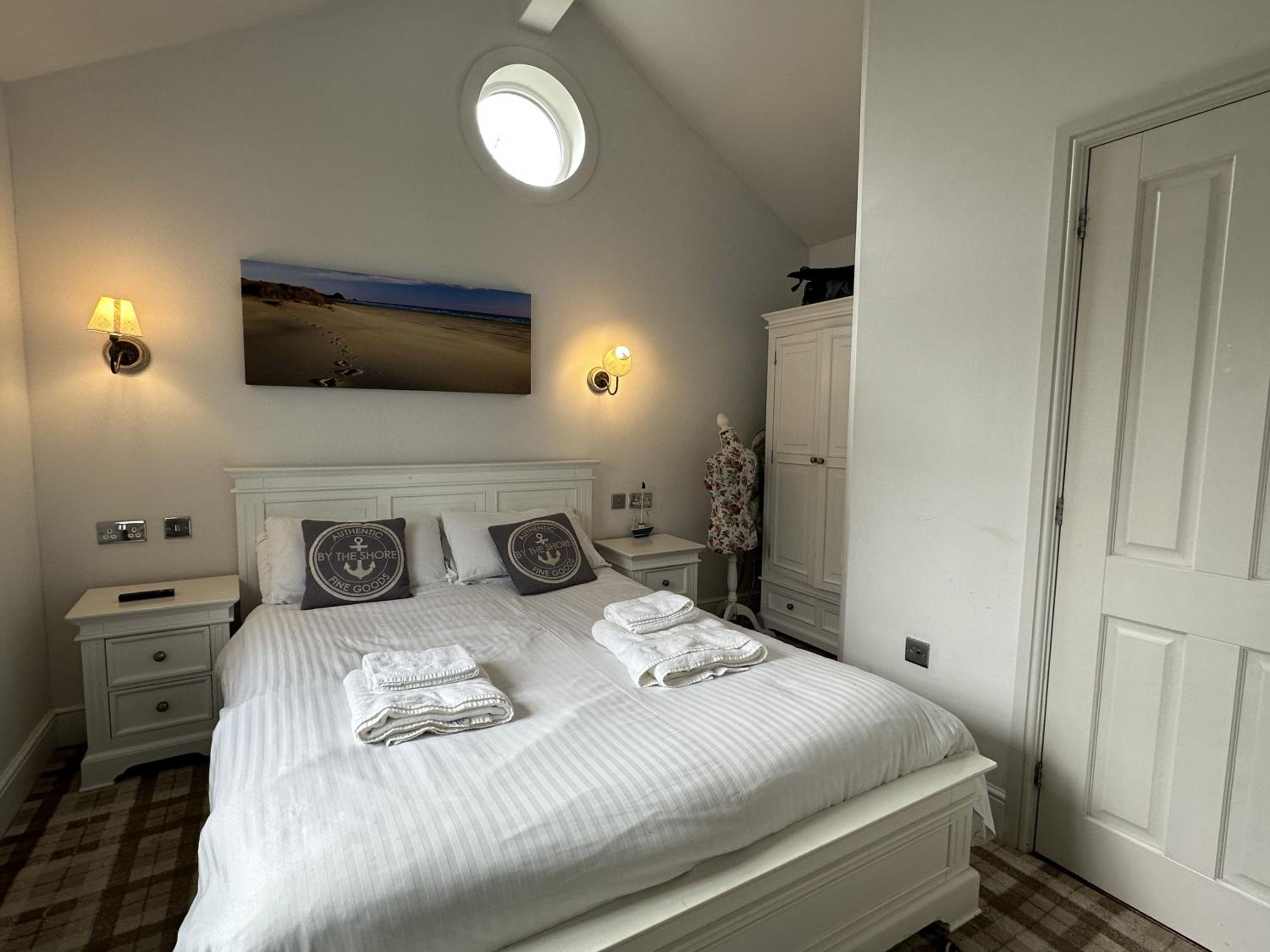 Sandy Collection - 2 next door beach houses - Part of the The Bay Filey Holiday Village with pool, gym and direct beach access, pub, restaurant, tennis and