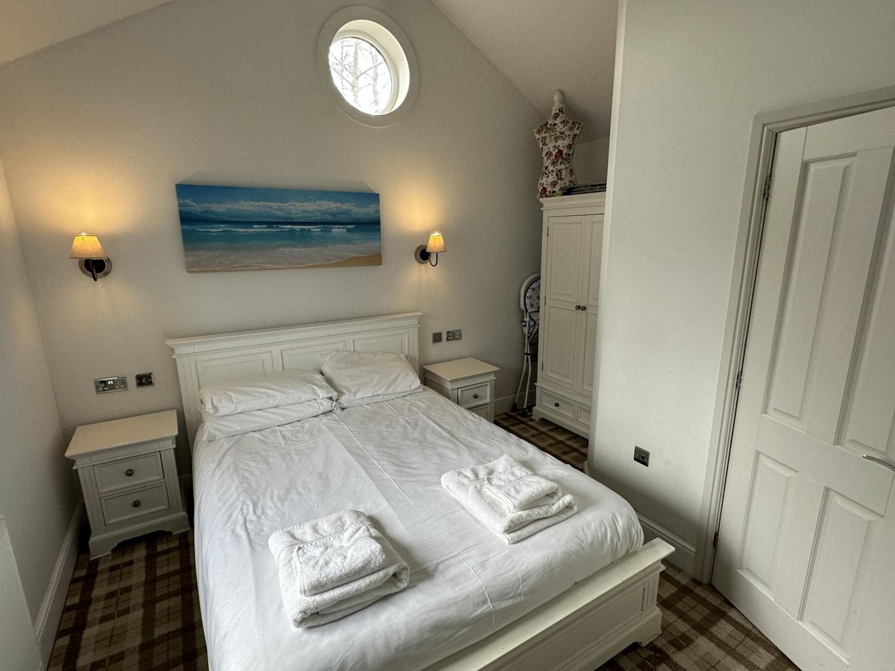 Sandy Collection - 2 next door beach houses - Part of the The Bay Filey Holiday Village with pool, gym and direct beach access, pub, restaurant, tennis and
