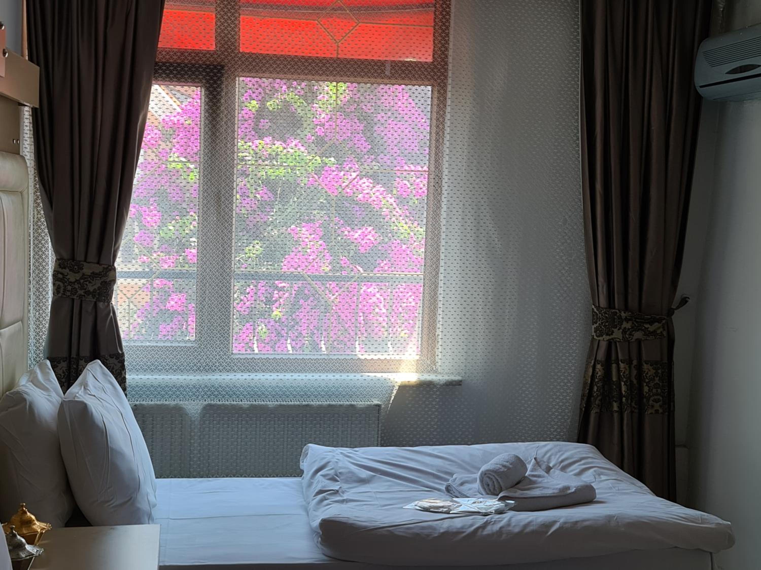 Oceans 7 Hotel - Image 16