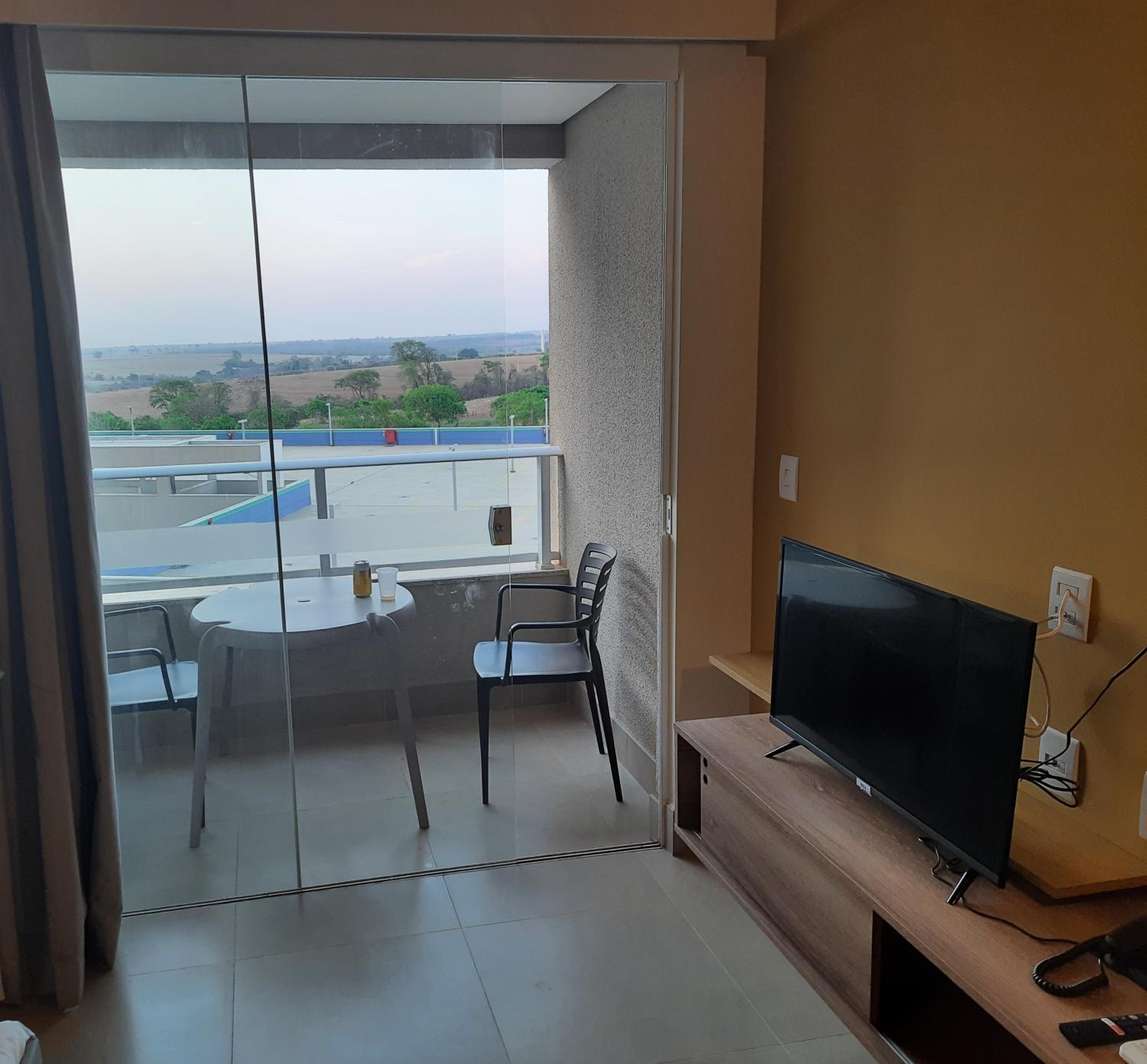 Apto mobiliado - SOLAR DAS ÁGUAS - OLÍMPIA