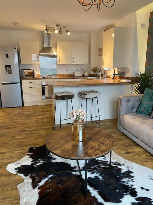 Luxury Riverfront Apartment