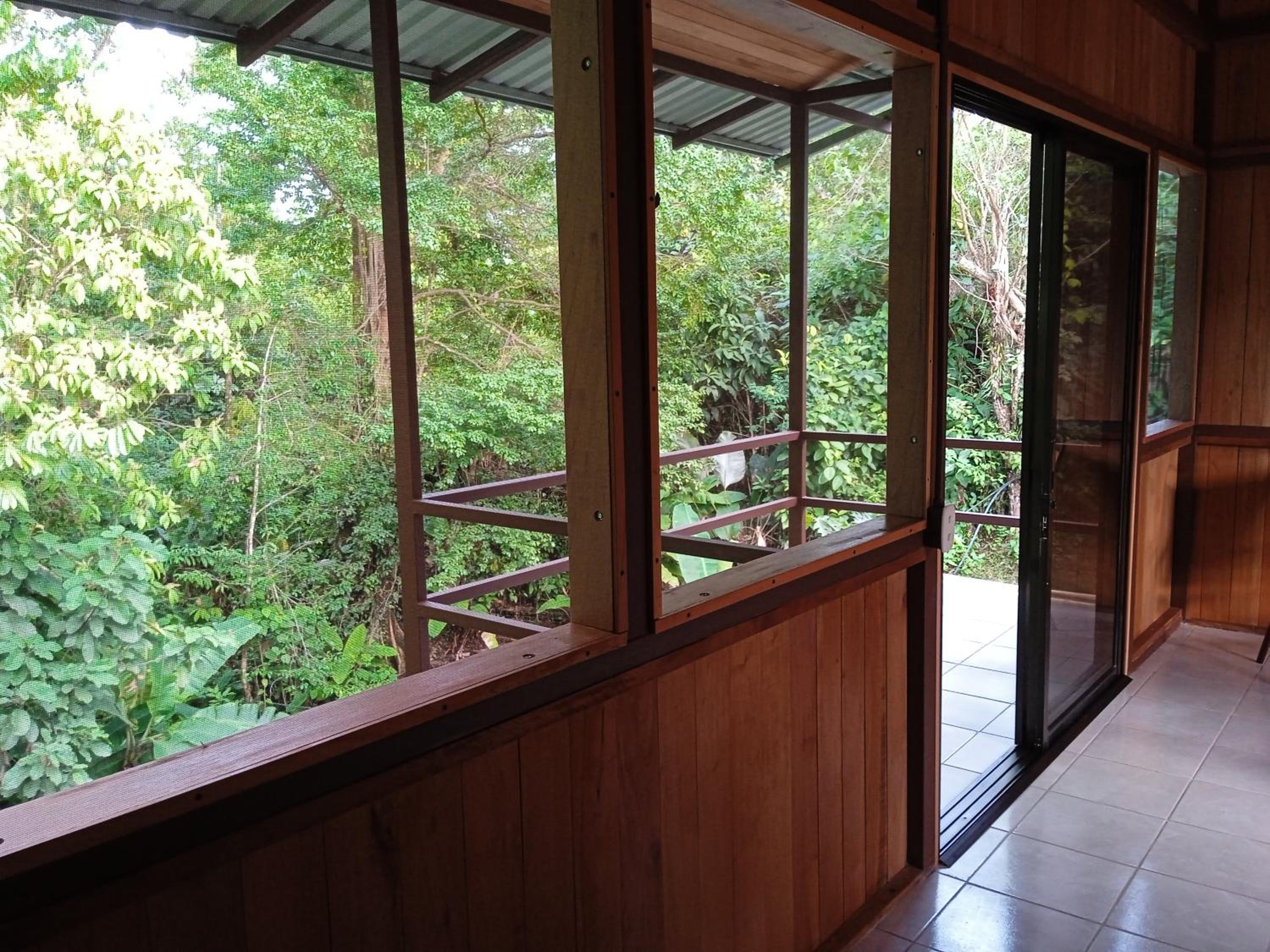 Cabañas Bajo Bosque Drake