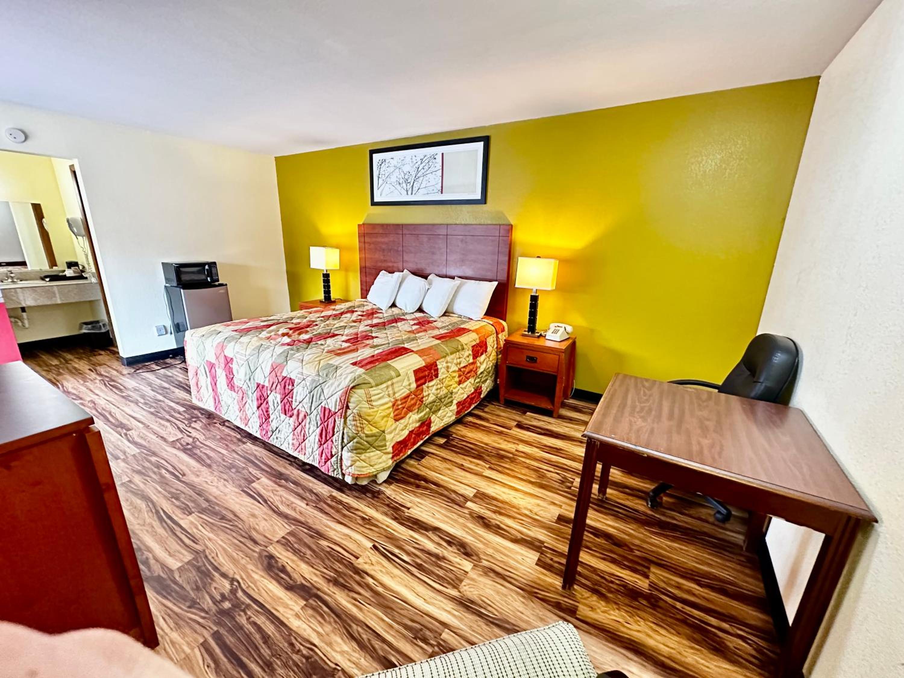 Regency Inn Iola