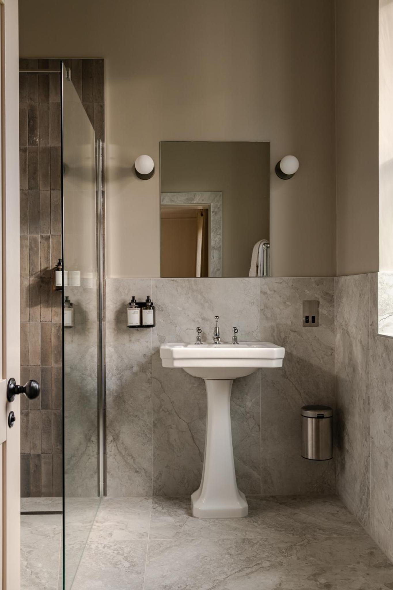 Leighton House - Boutique Guesthouse
