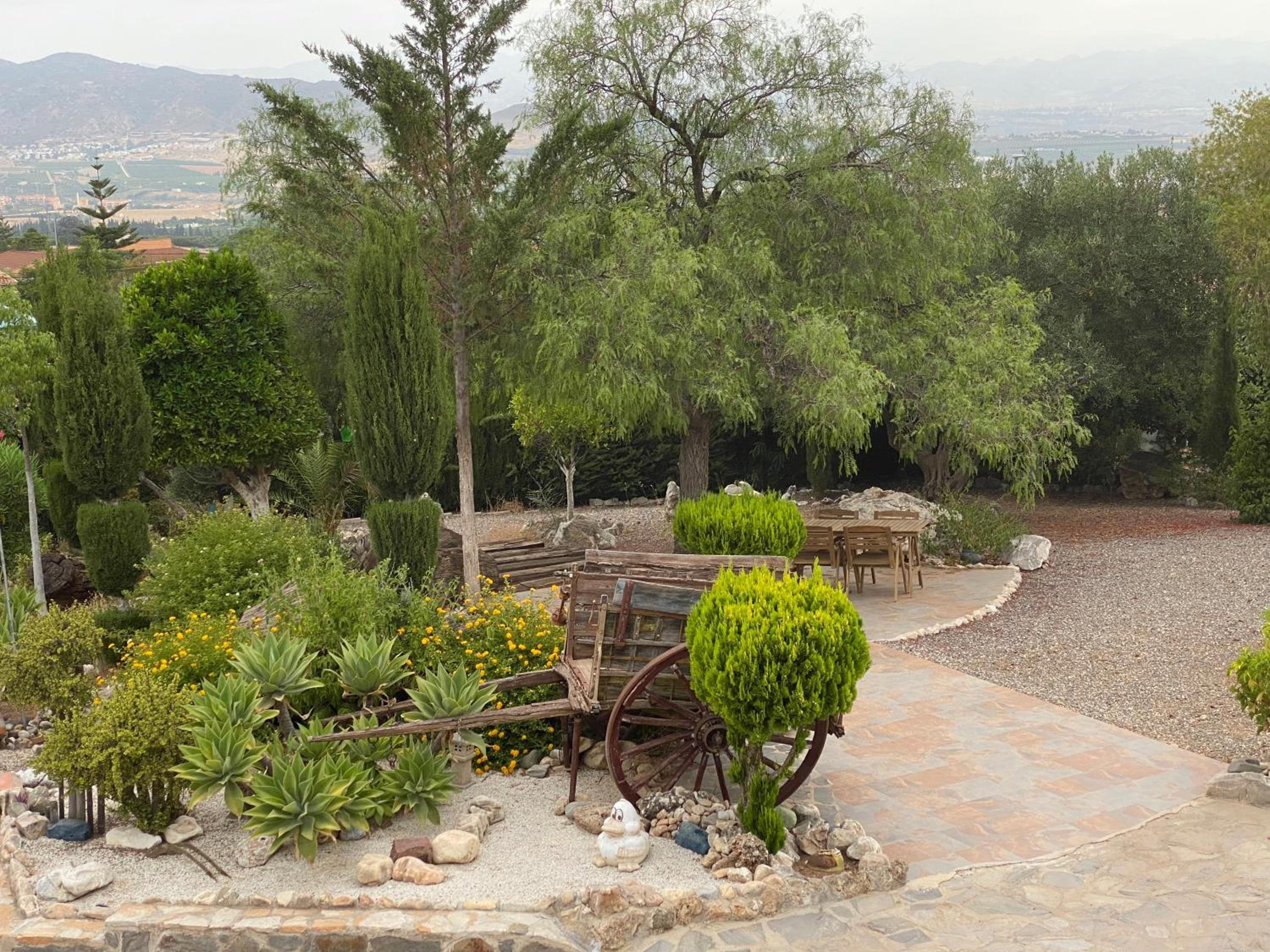 Detached holiday house, 2 bedrooms, private garden, pool
