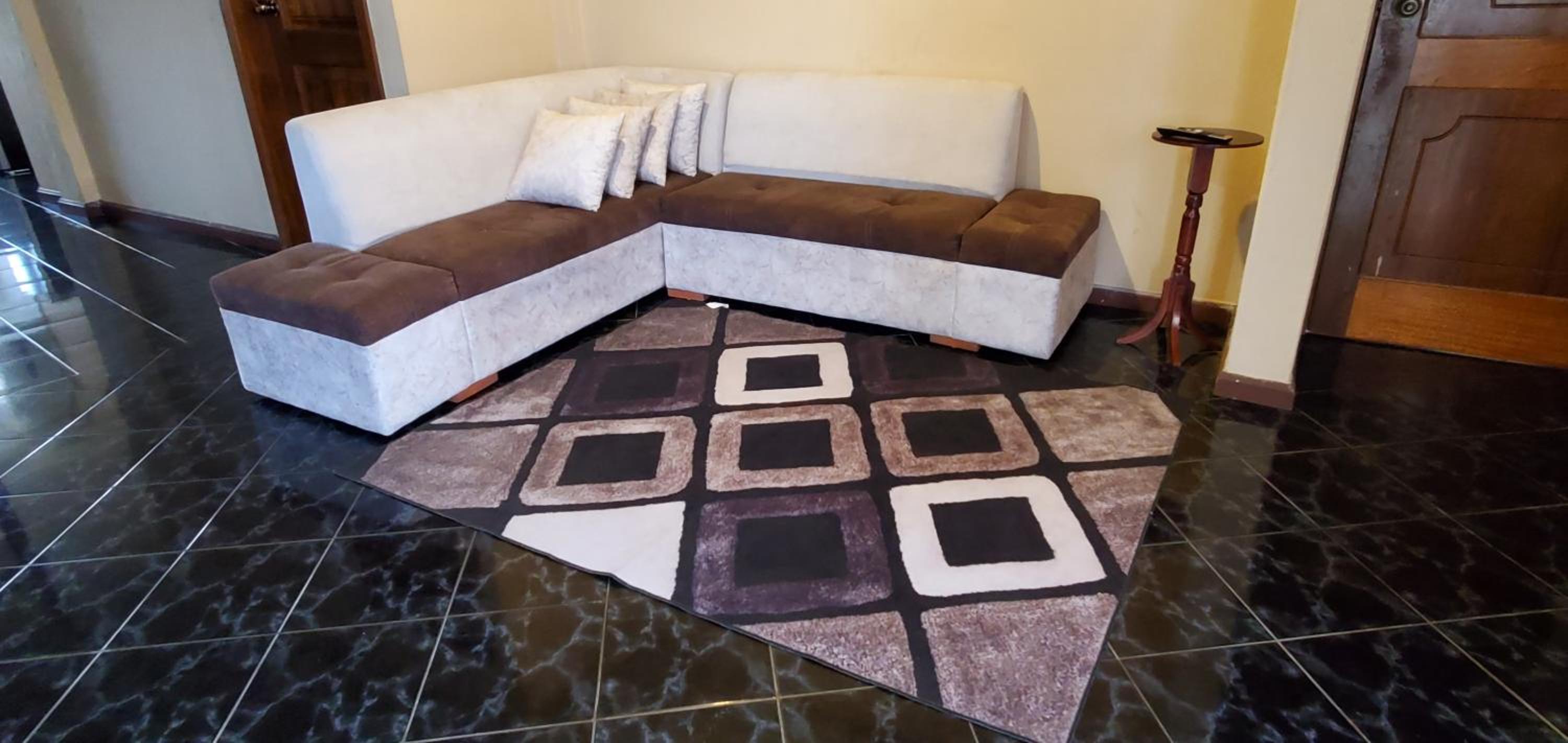 Departamento en Cuenca, 3 Habitaciones y parqueo gratis view 3