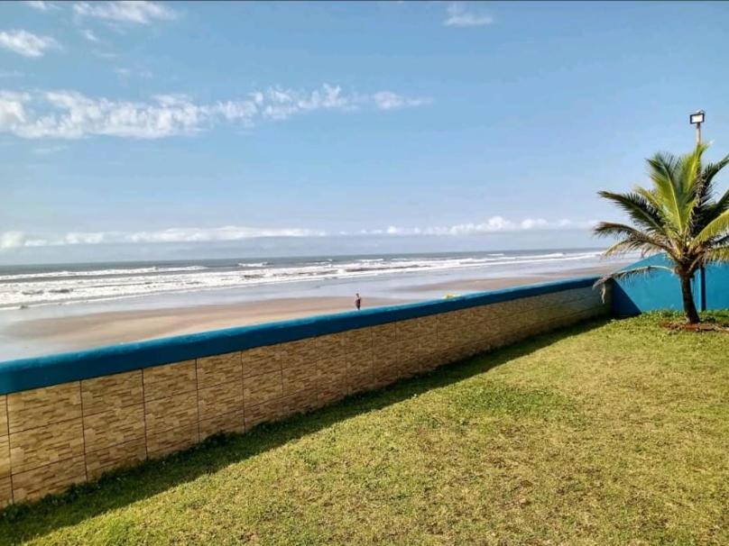 Apartamento Pé na Areia