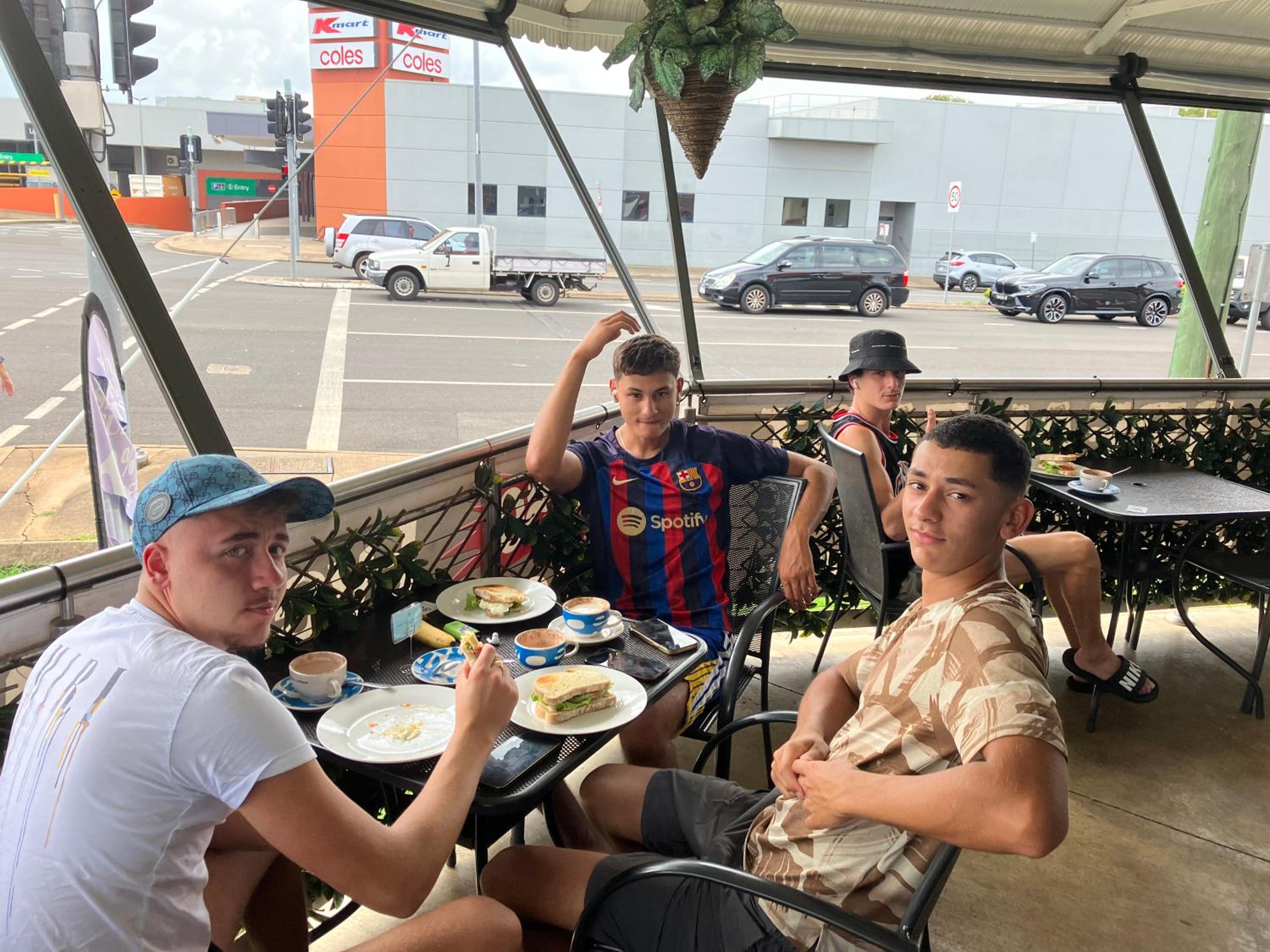 Tomato Backpackers