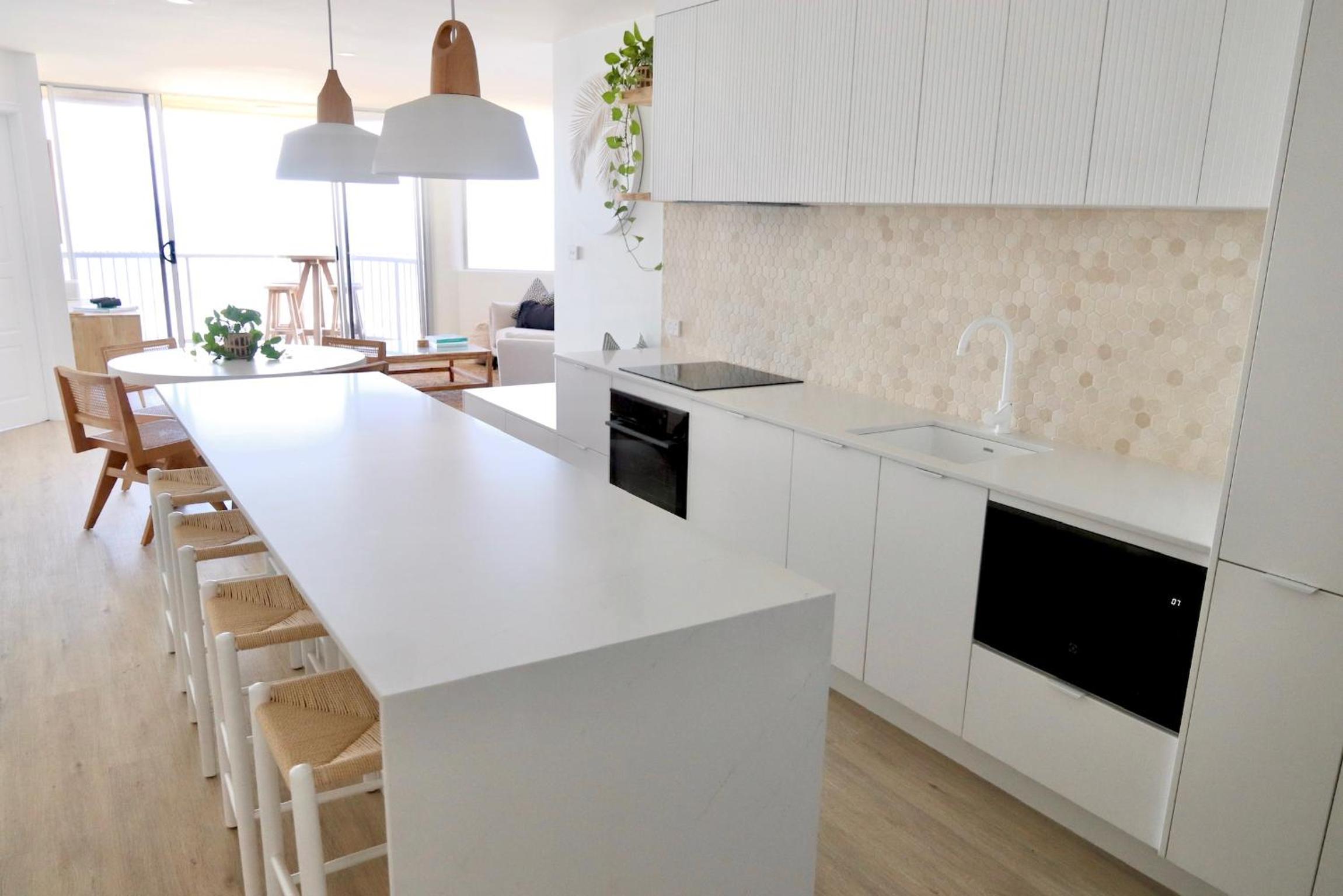Monterey Lodge - Unit 18, 27 Warne Terrace, Kings Beach Caloundra