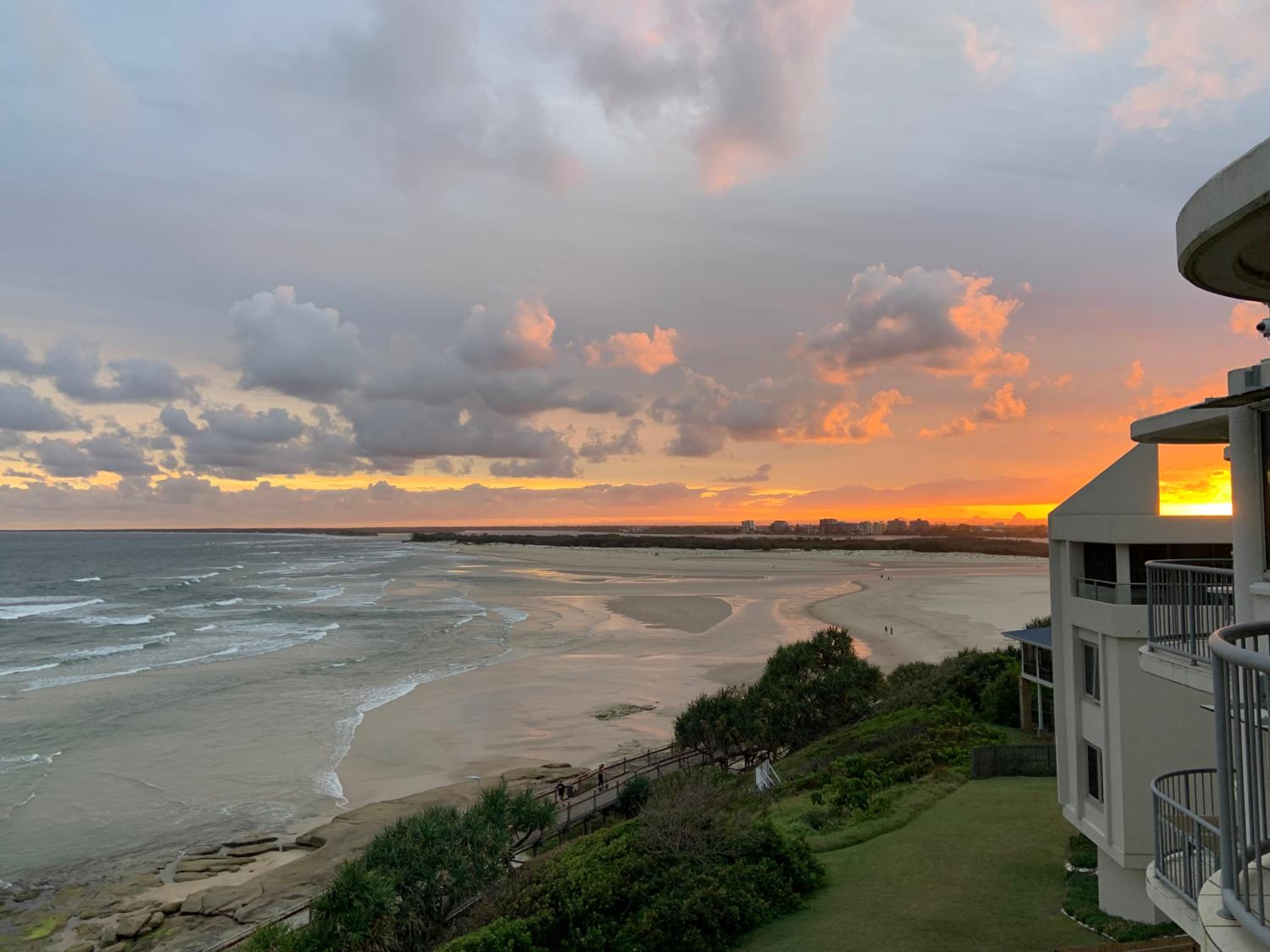 Monterey Lodge - Unit 18, 27 Warne Terrace, Kings Beach Caloundra