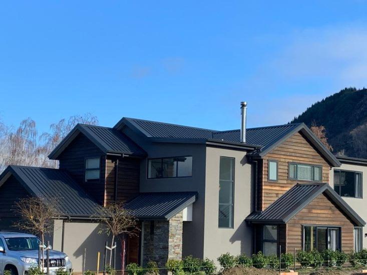 Arrowtown Mountain View Retreat