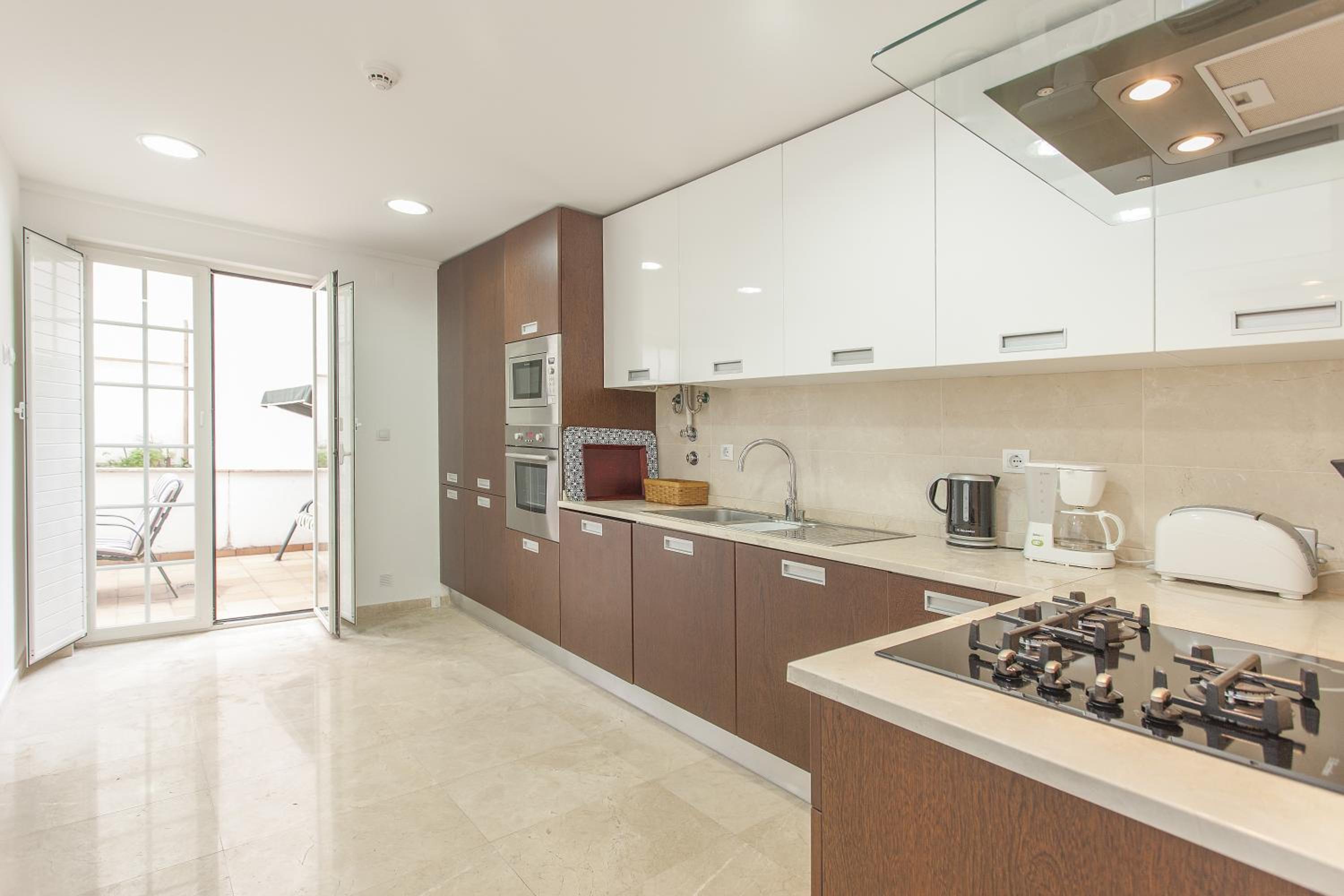 Bairrus Lisbon Apartments - Alfama II view 3