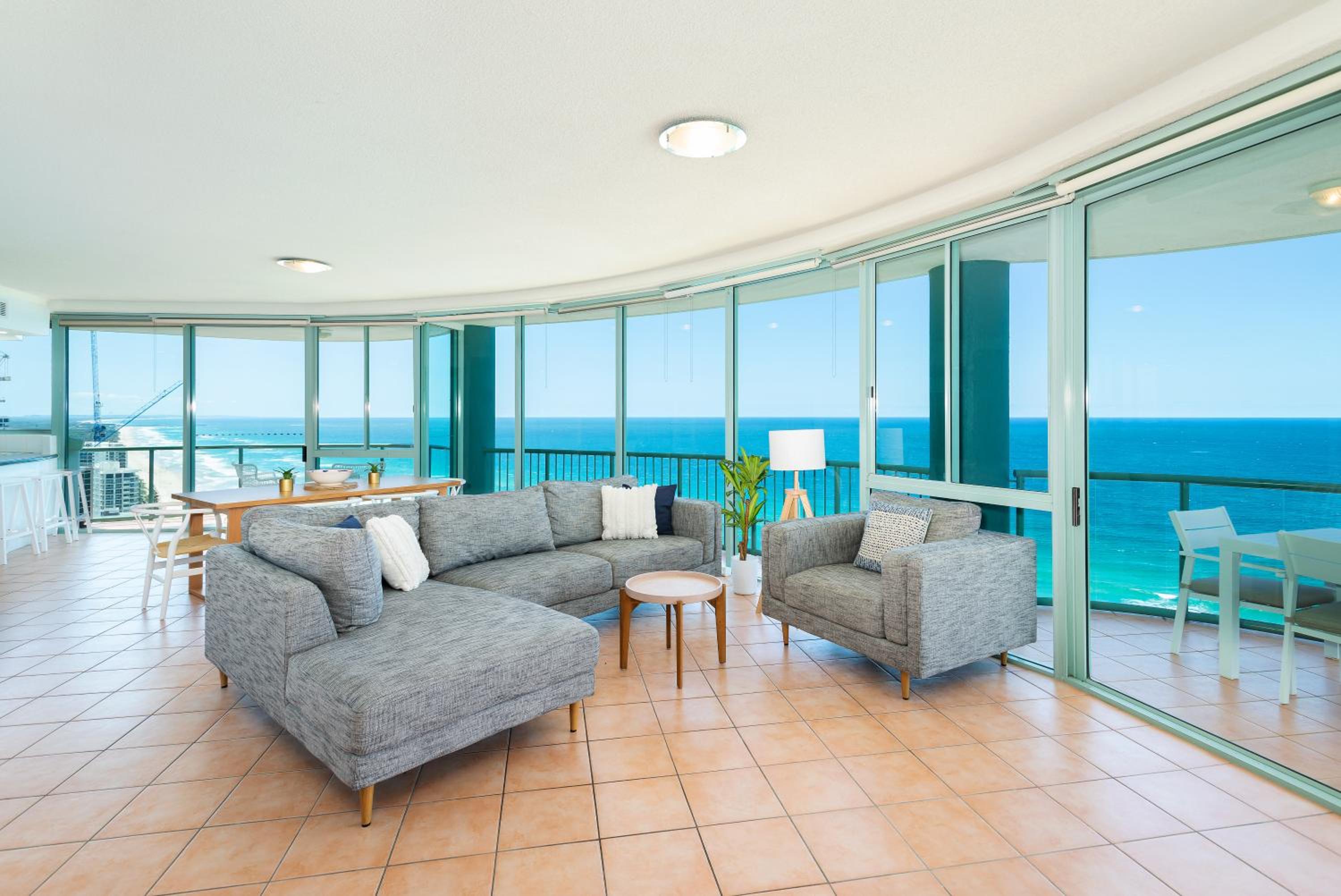 The Waterford on Main Beach