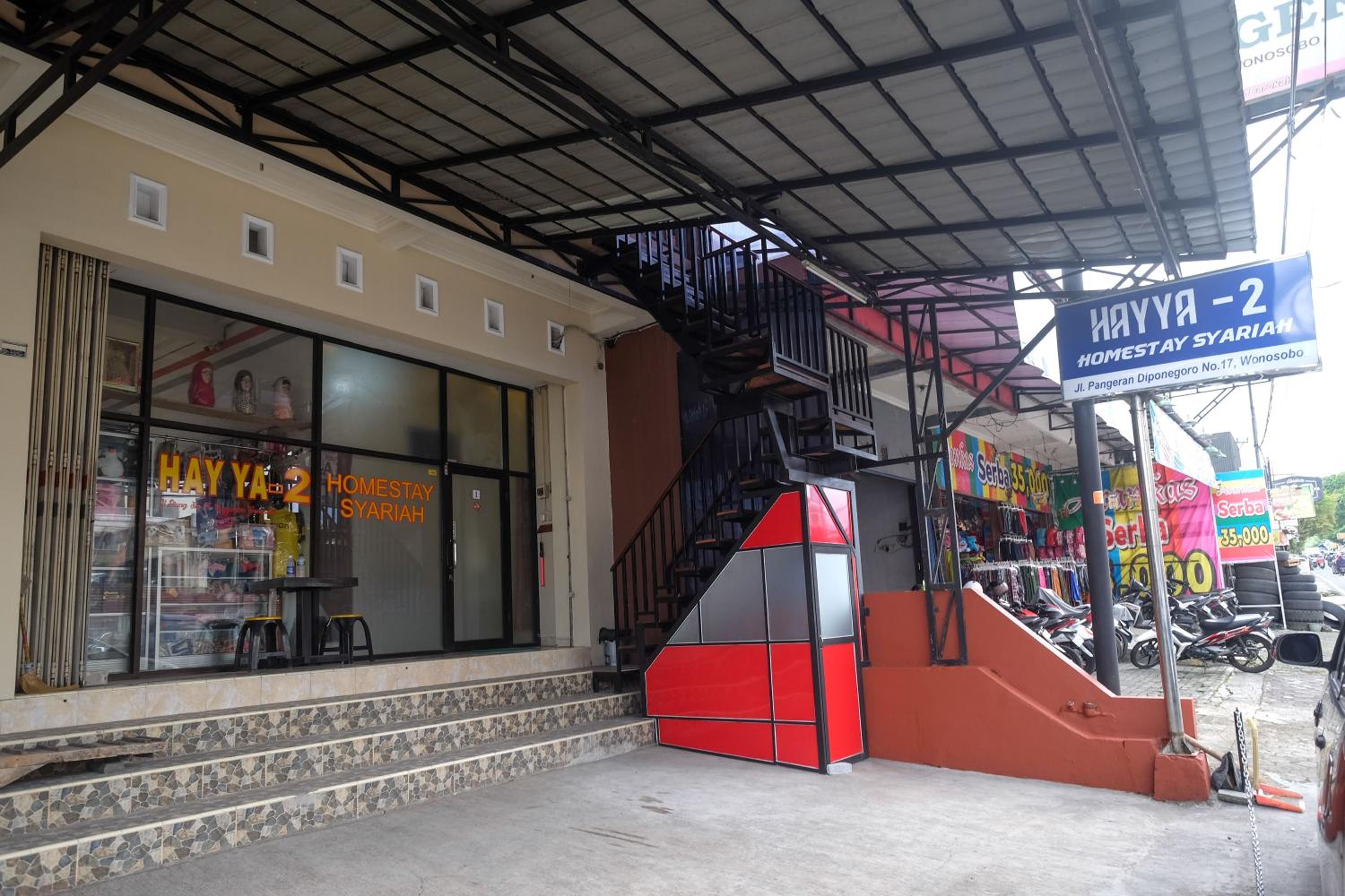 RedDoorz Syariah near Alun Alun Wonosobo 3