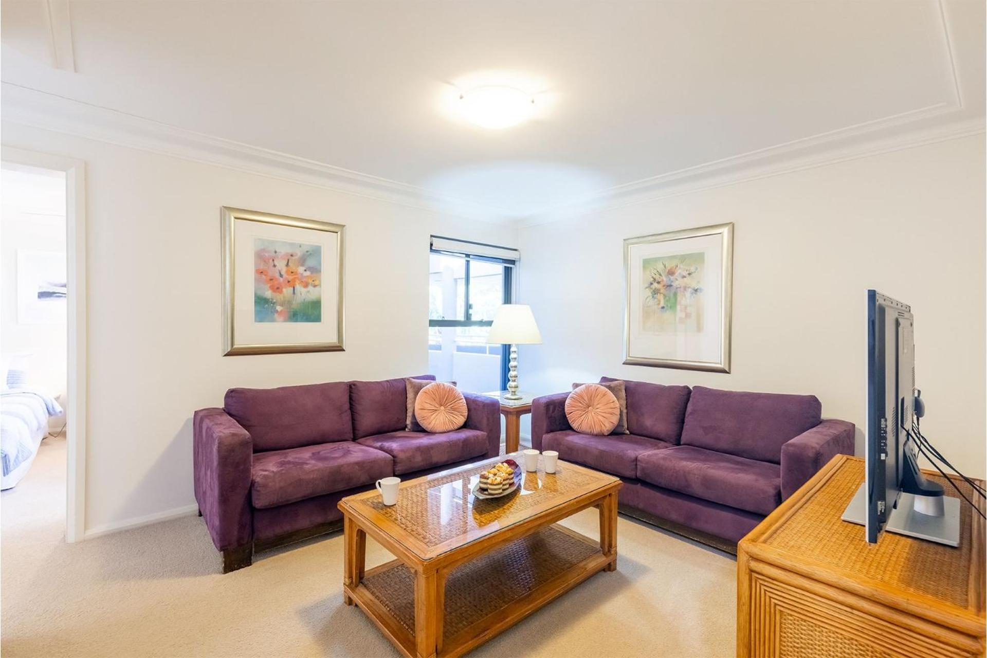 Florentine 14 - 11 Columbia Close Aircon Wifi unsurpassed water views