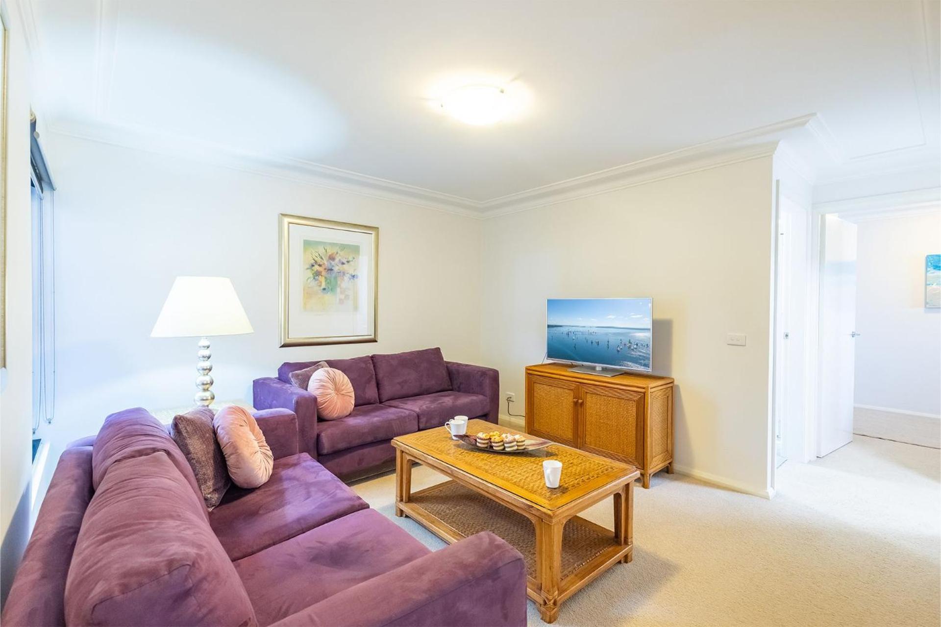 Florentine 14 - 11 Columbia Close Aircon Wifi unsurpassed water views