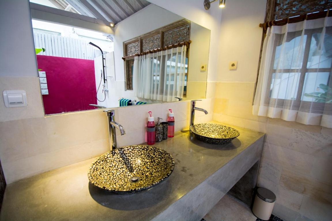 Mason Villas Seminyak — bathroom