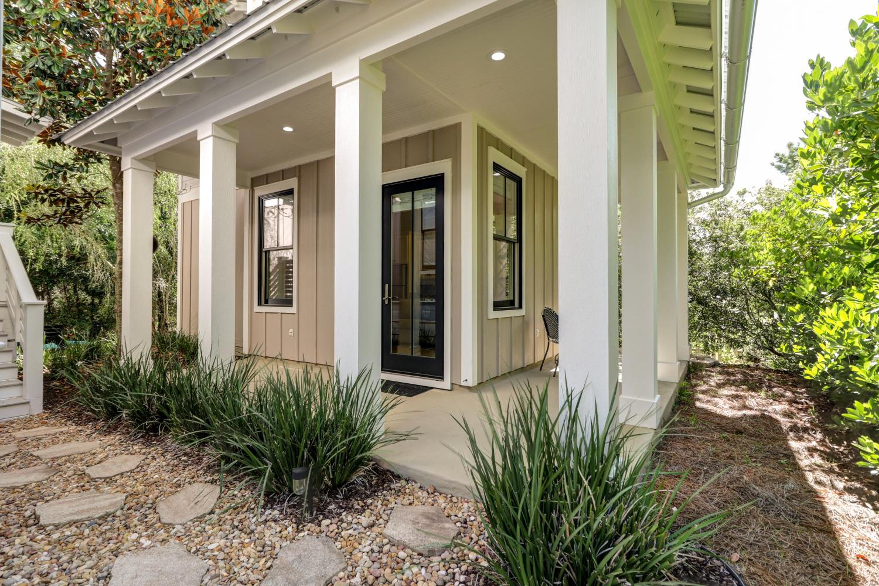 Hotel 42 Bentley Lane - Coco's House - Image 1