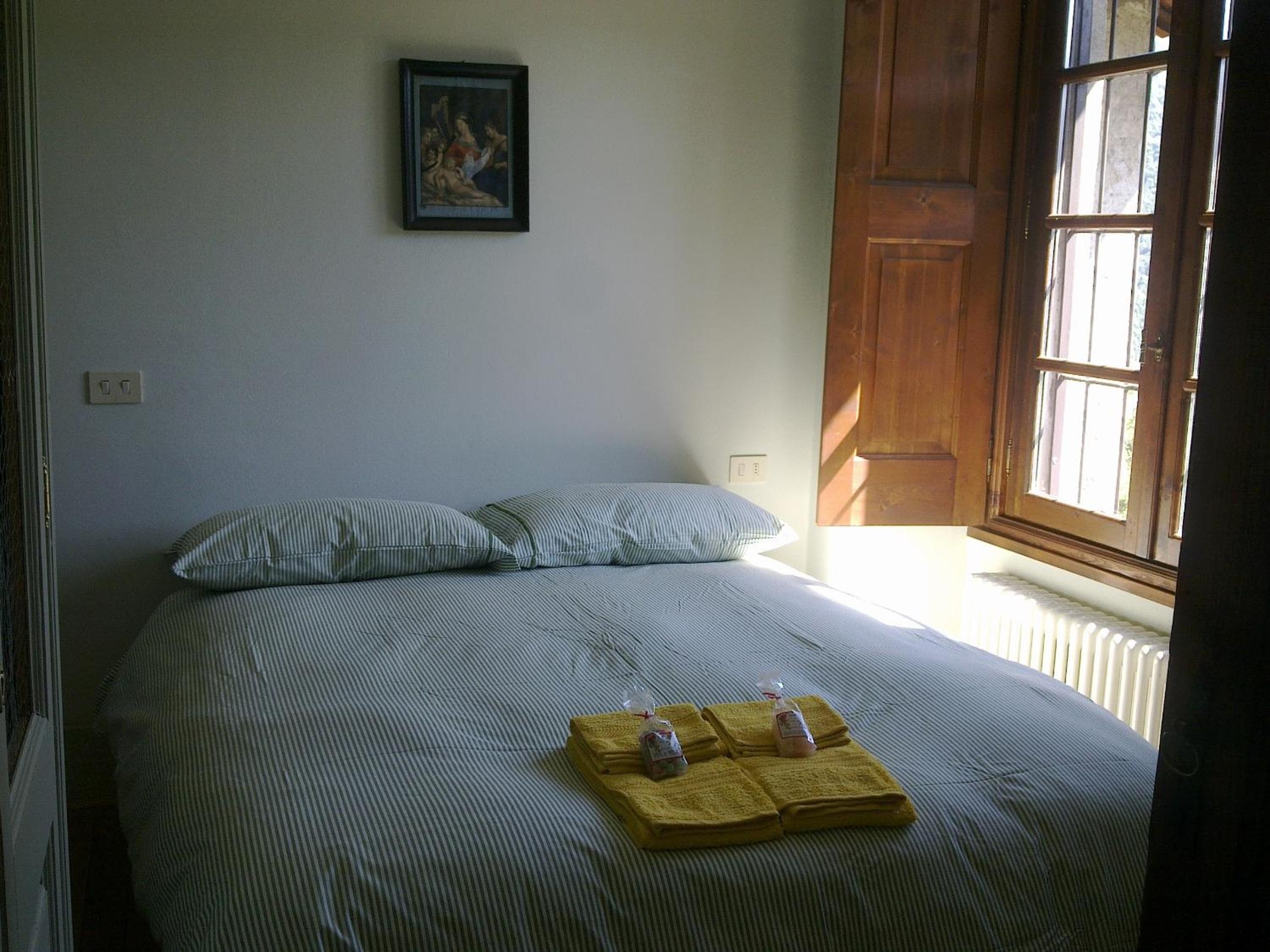 Palazzo Guicciardi view 4