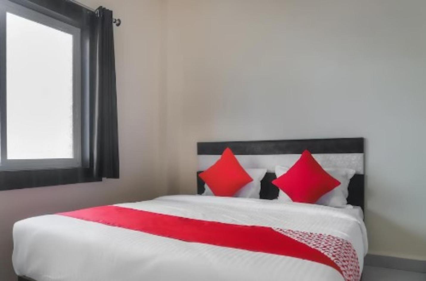 Hotel Shanti Heritage, Guna