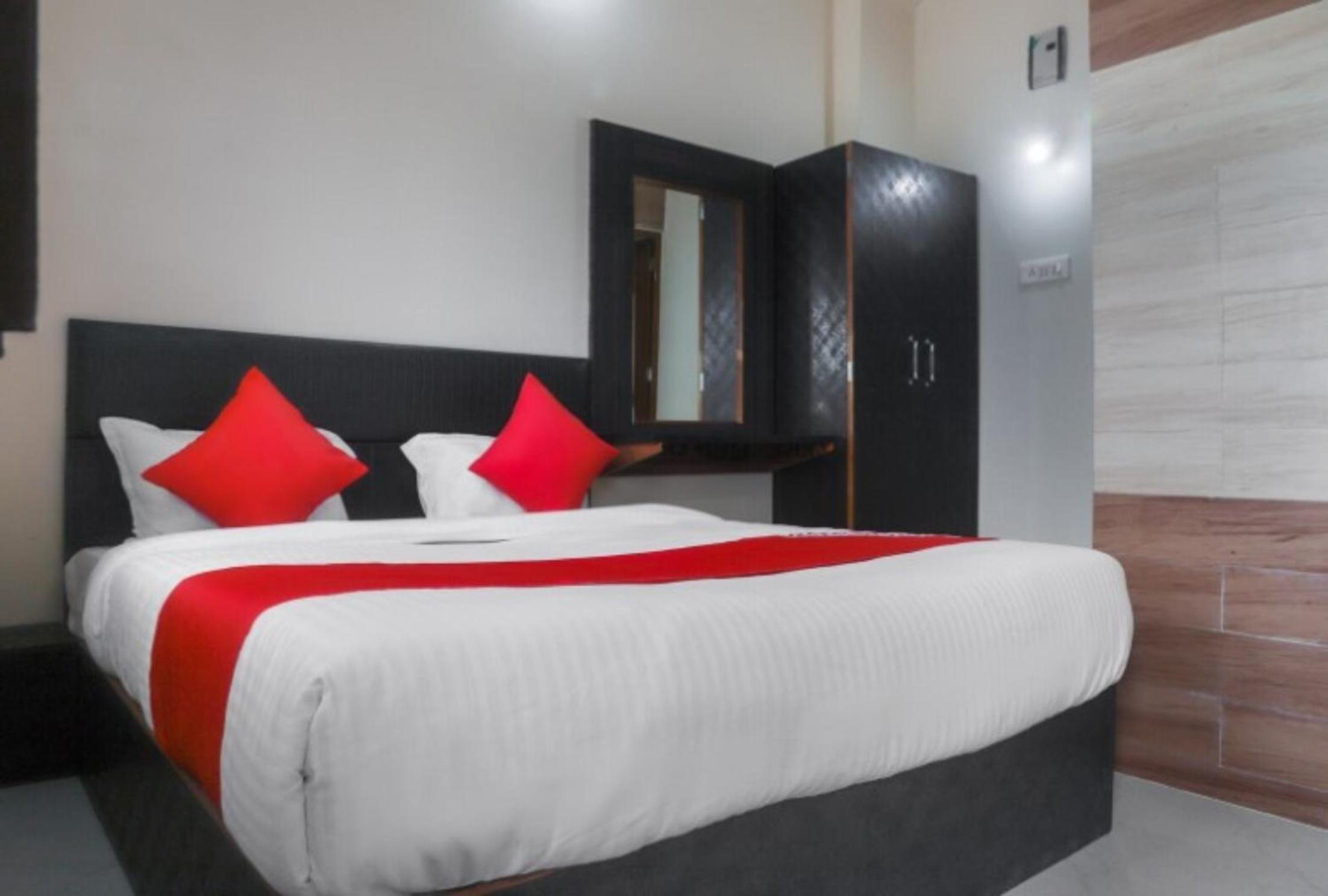 Hotel Shanti Heritage, Guna