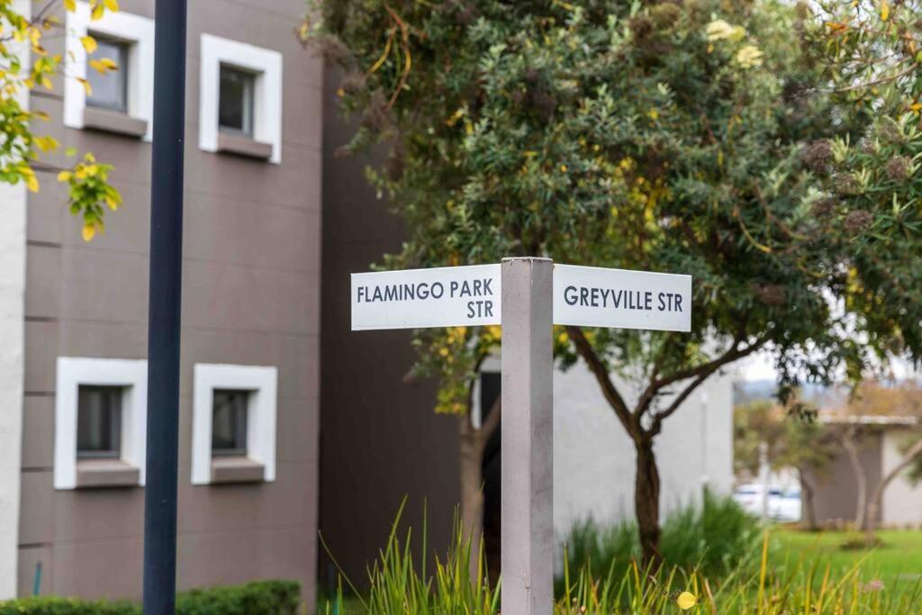 Work from Home!Short & Long stays - Free Parking
