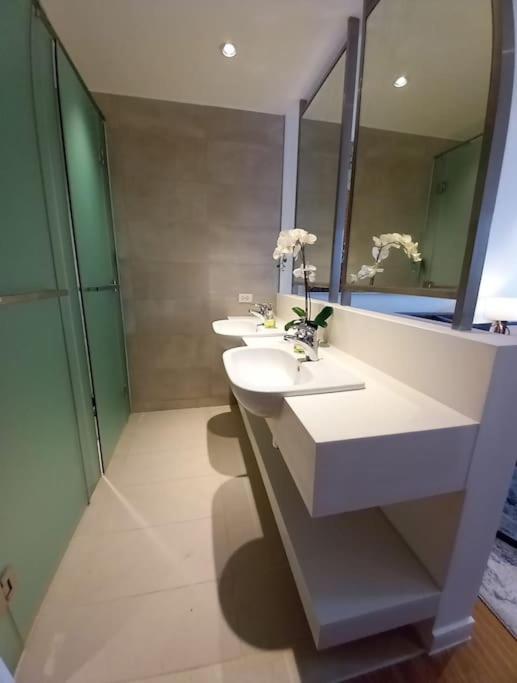 Lovely Studio in Novotel Suites, Metro Manila