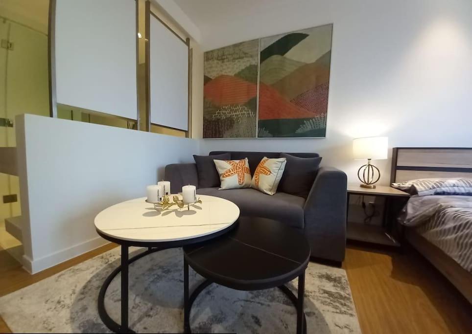 Lovely Studio in Novotel Suites, Metro Manila