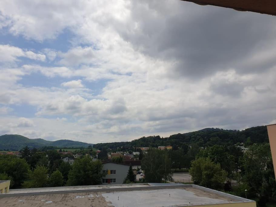Mezonetovy Apartmán v centre Novej Dubnice