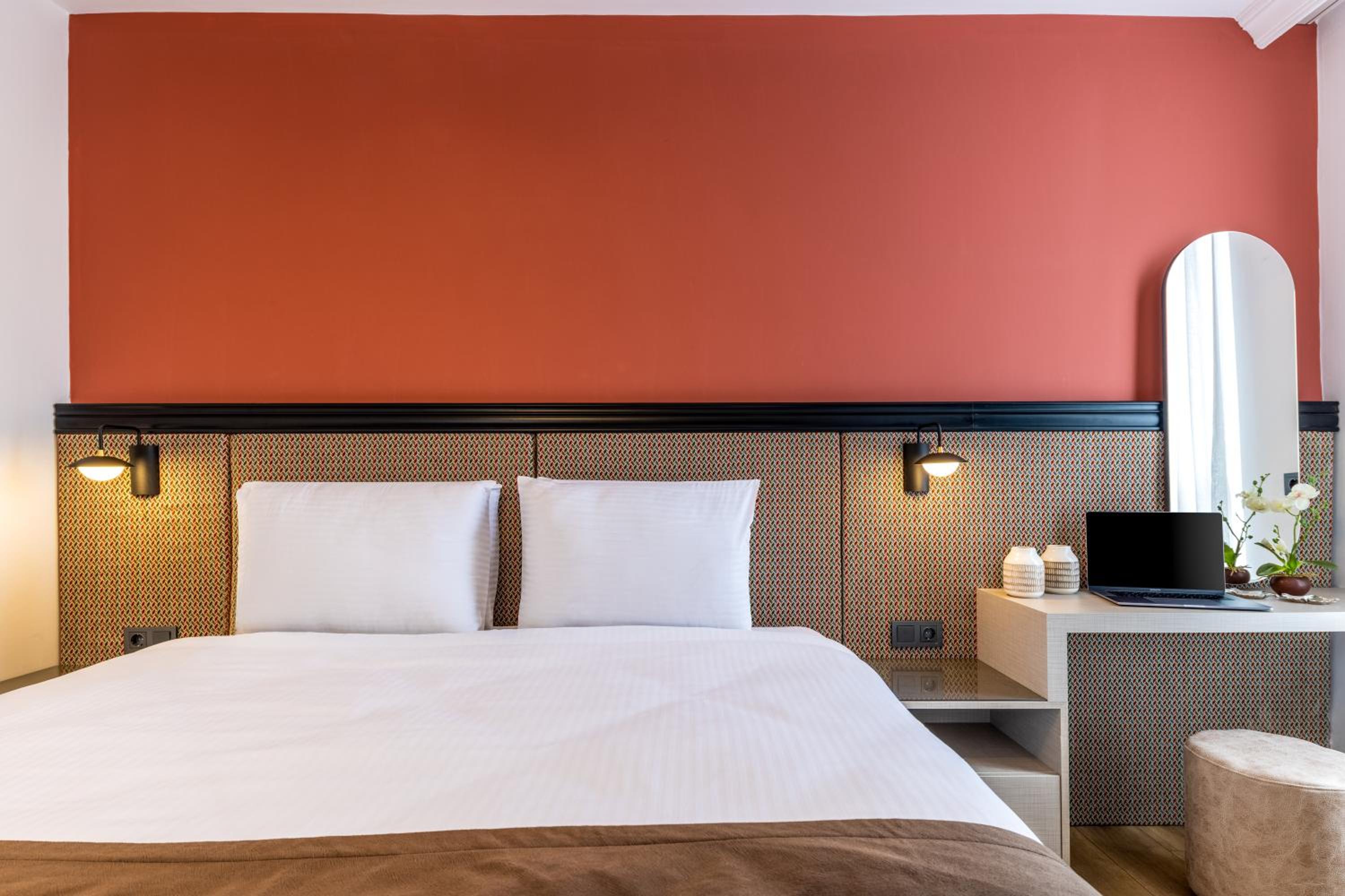 BayMari Suites Şehir Hayatı - Image 35