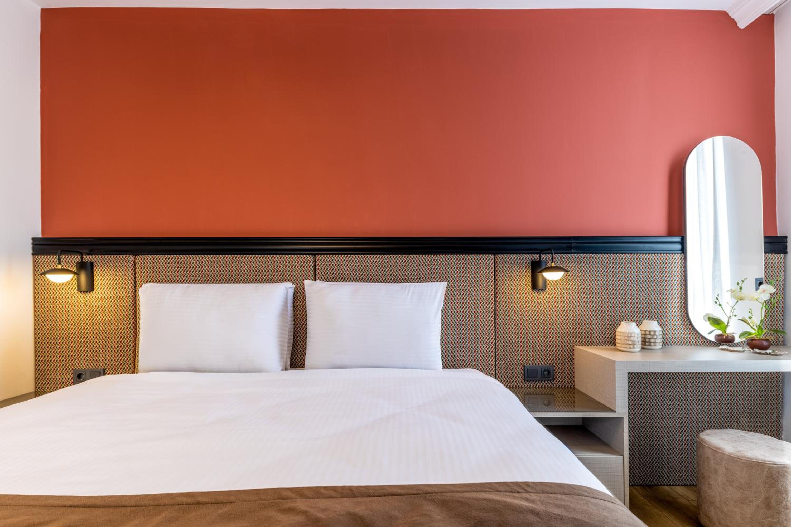 BayMari Suites Şehir Hayatı - Image 12