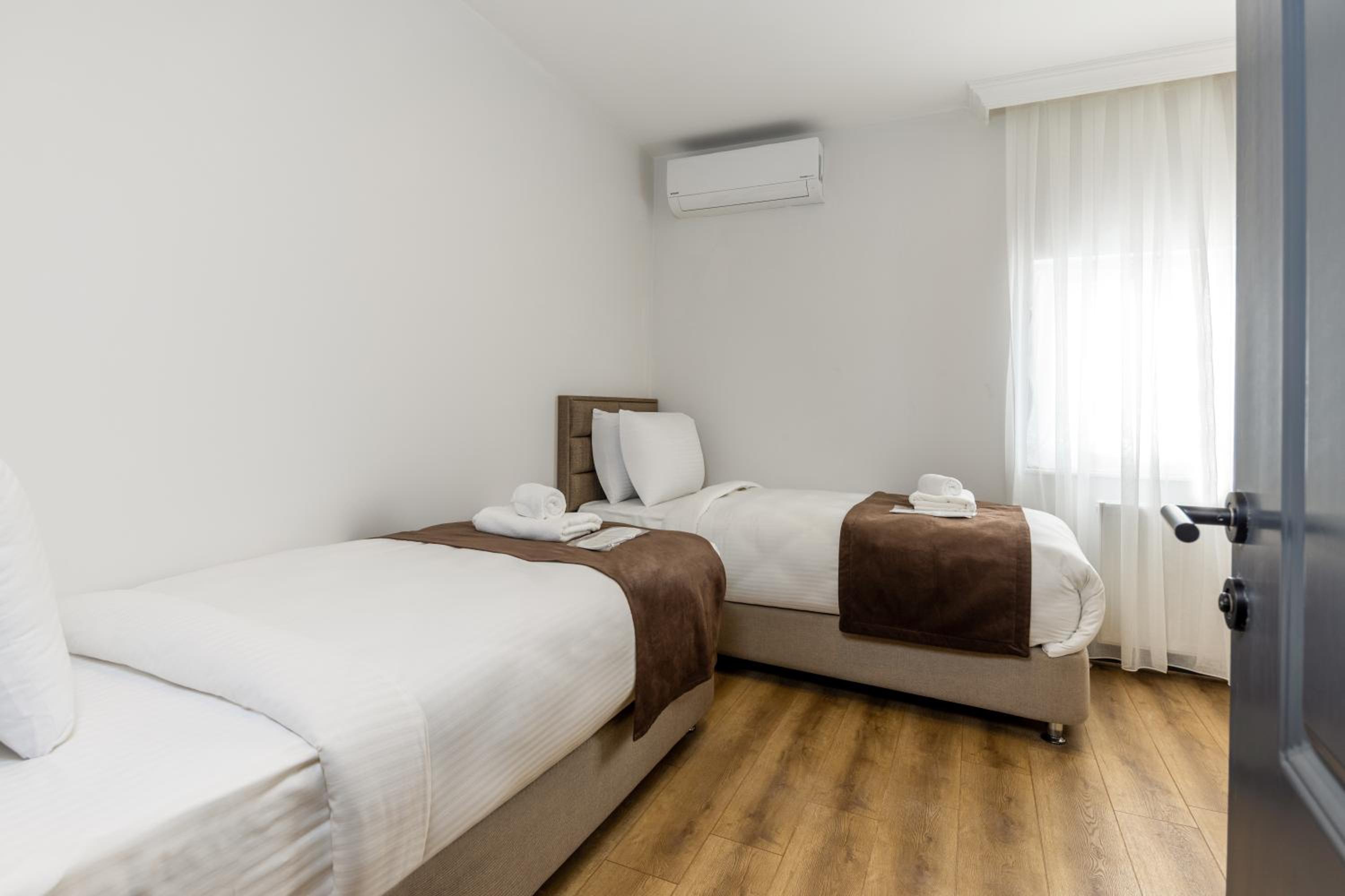 BayMari Suites Şehir Hayatı - Image 36