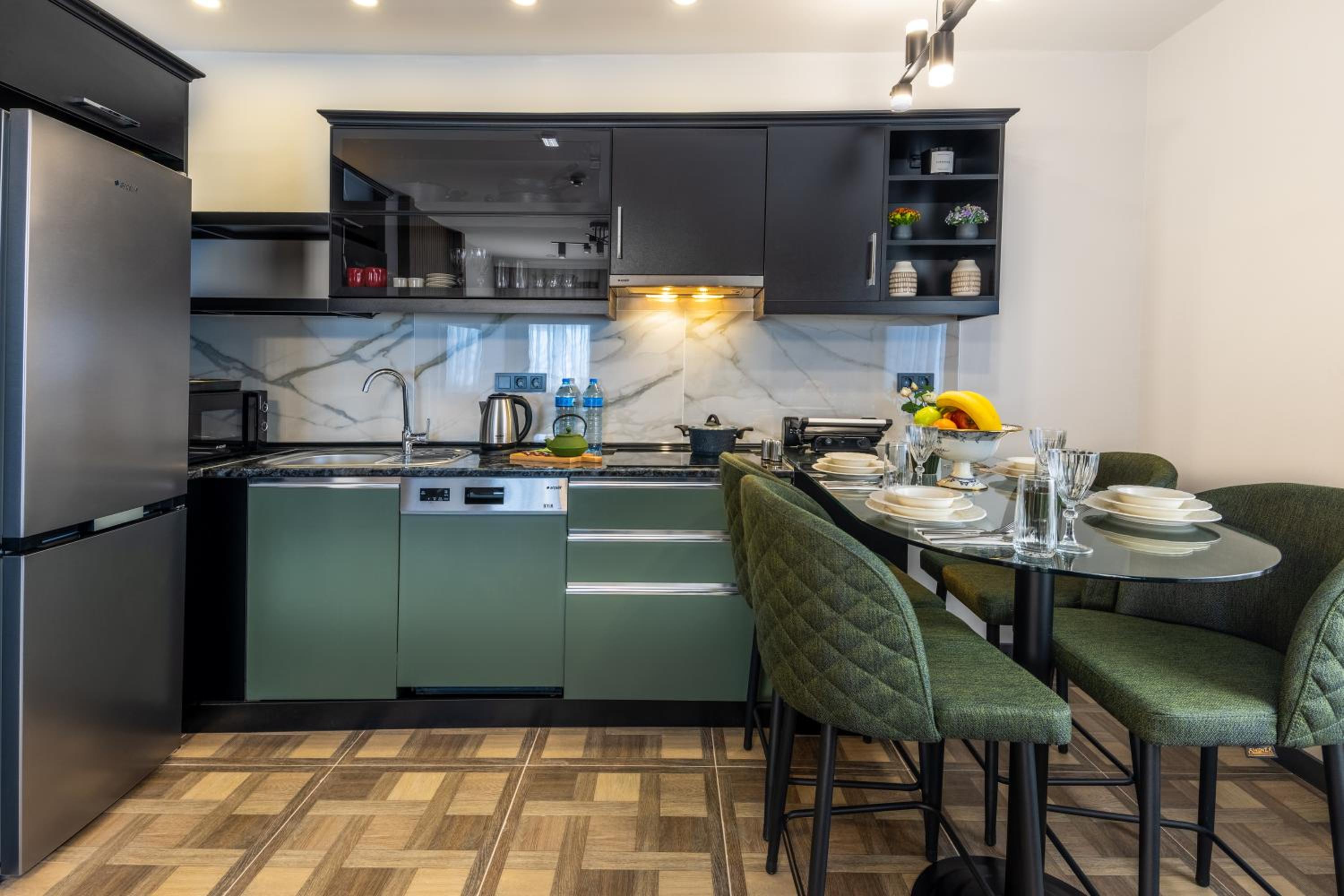 BayMari Suites Şehir Hayatı - Image 38