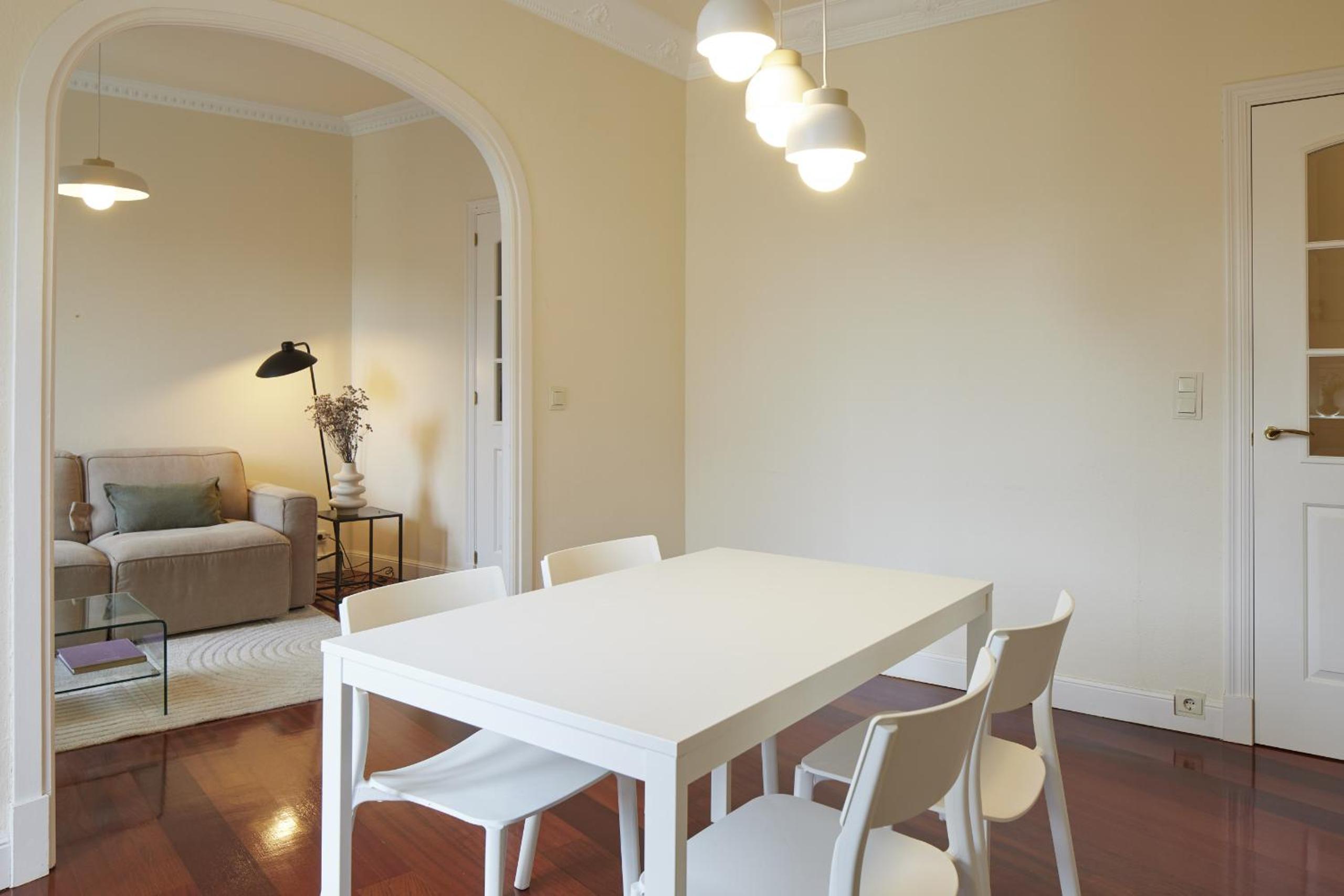 Zinema - Basque Stay view 2