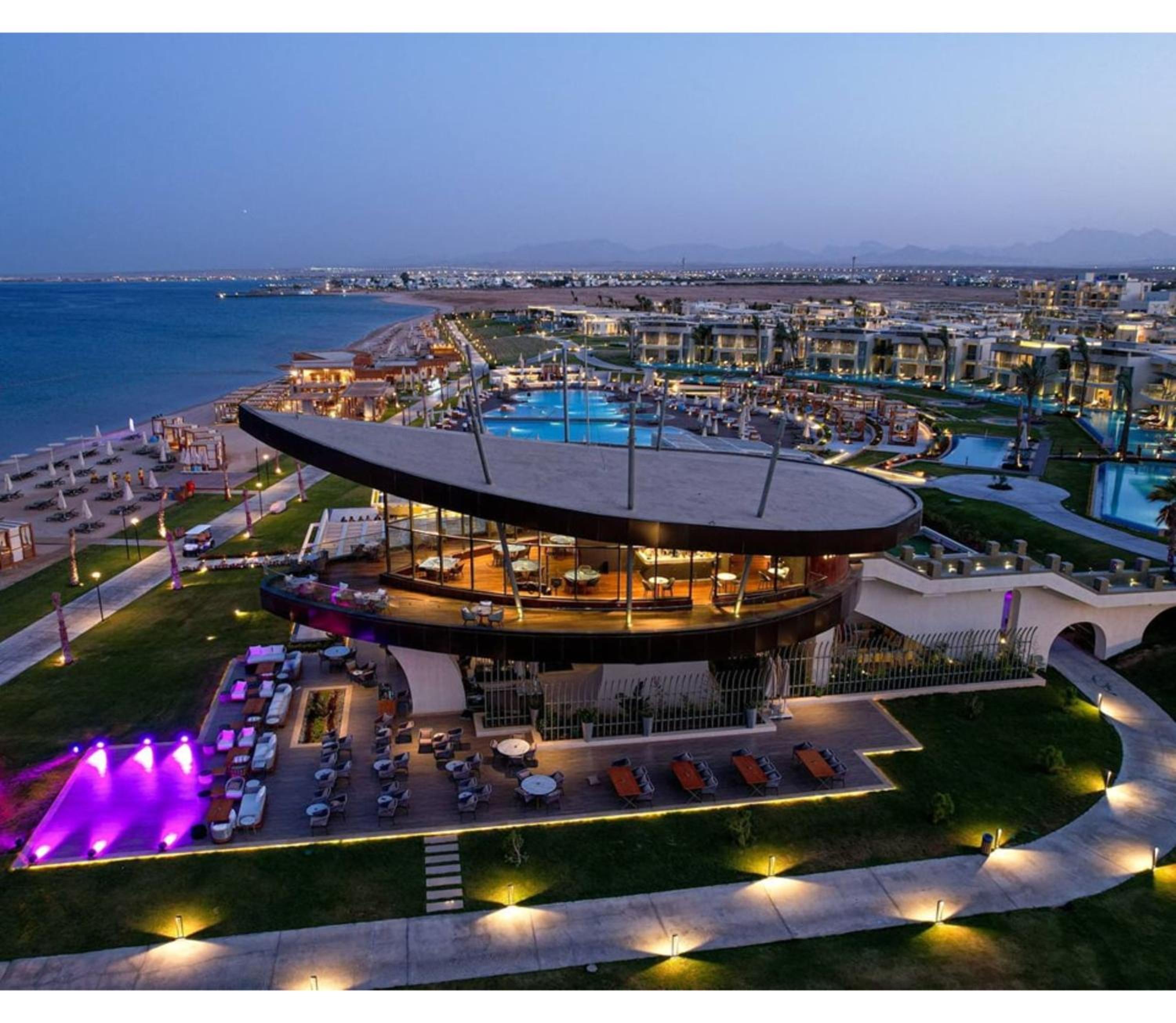Rixos Premium Magawish Suites and Villas