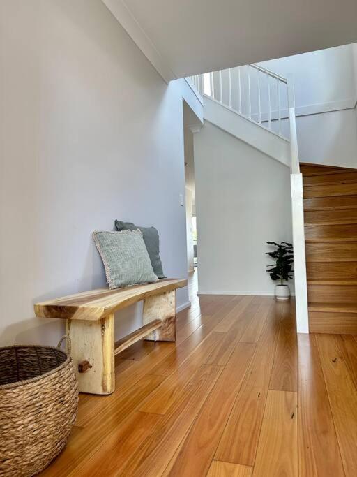 Hillston House
