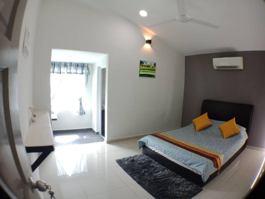 AVENUE HOMESTAY 5 Room 4 Toilet 4 MINUTES TO TOWER photo 7