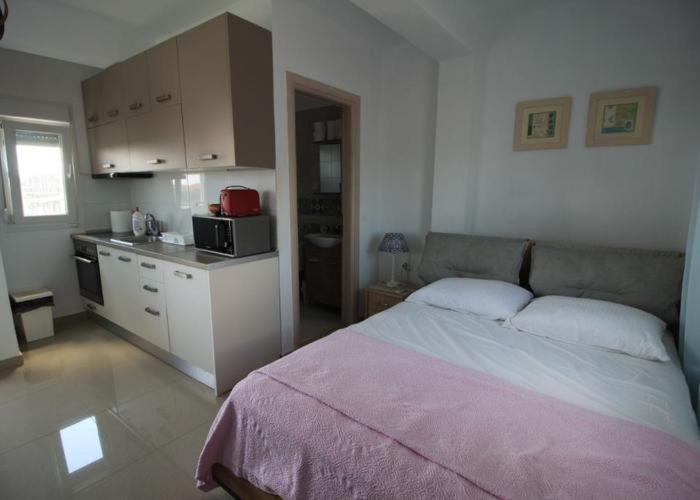 Villa Dorit Studio Nikiti view 3