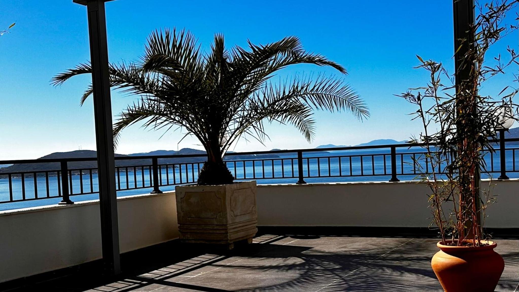 TEUTA- Luxury Penthouse 200m2